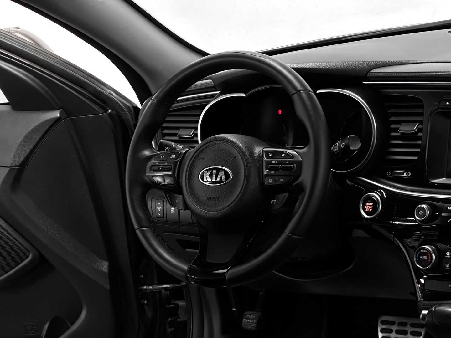 Kia Optima, III Рестайлинг 2.0 AT (150 л.с.)