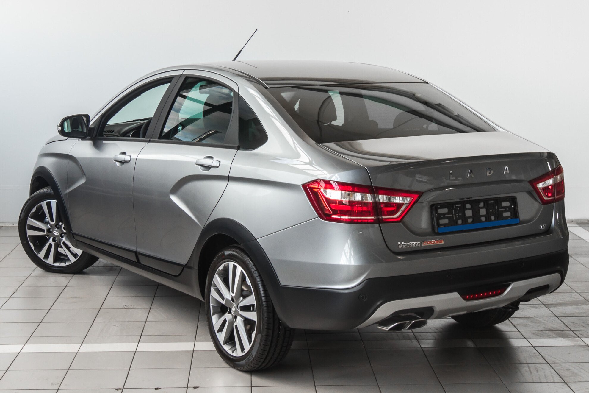 LADA (ВАЗ) Vesta, I Cross 1.8 MT (122 л.с.)