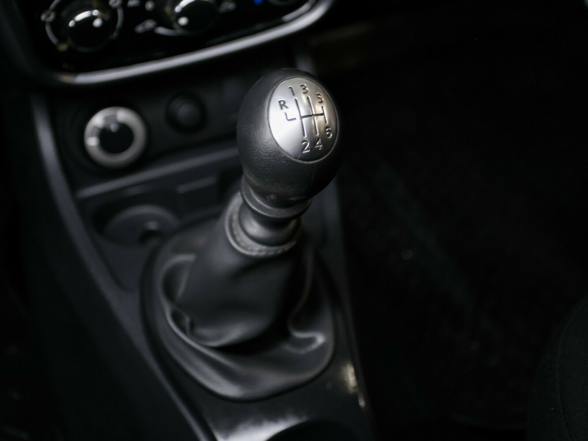 Renault Duster, I 2.0 MT (135 л.с.) 4WD