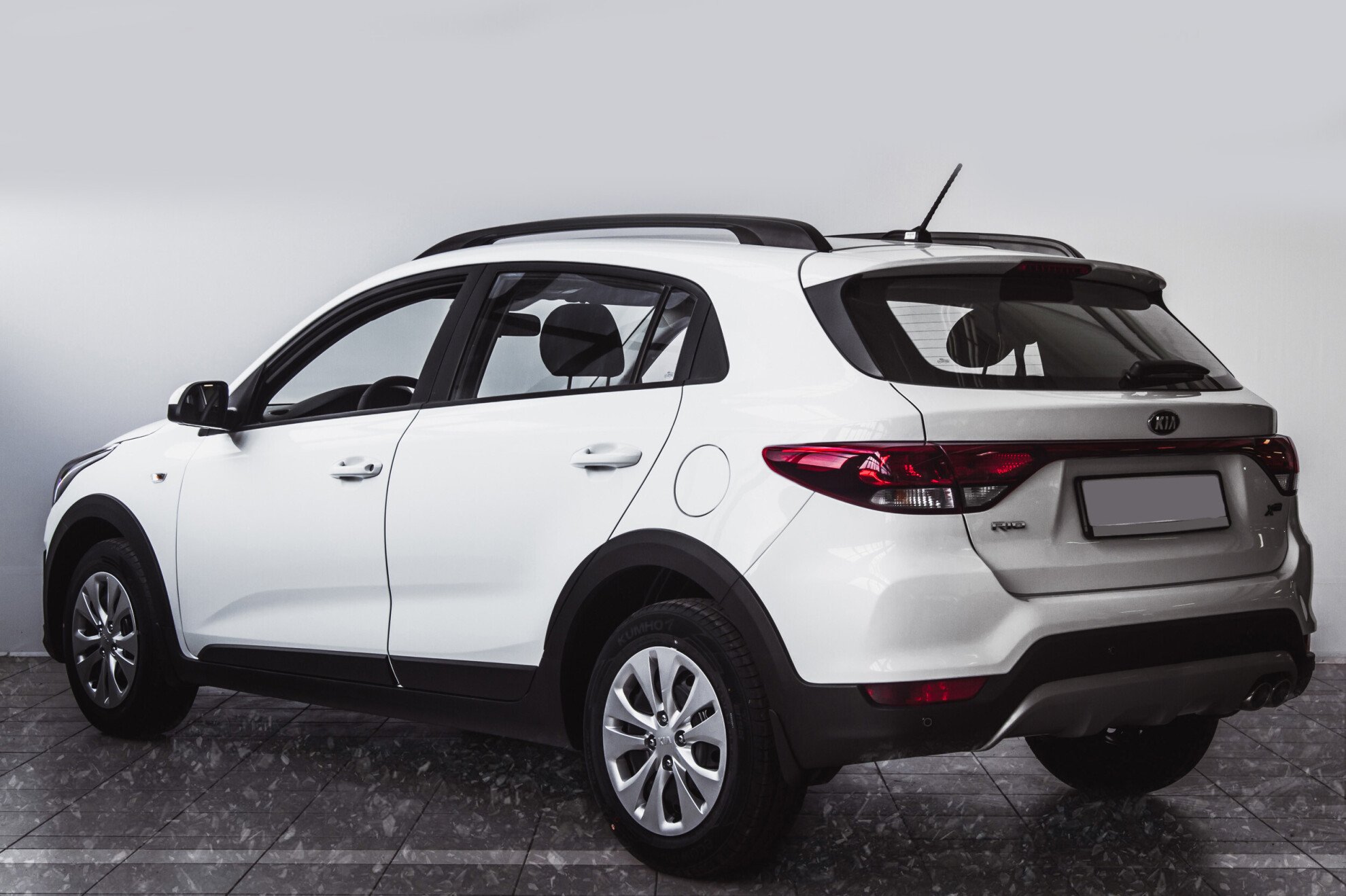 Kia Rio, IV X-Line 1.4 AT (100 л.с.)