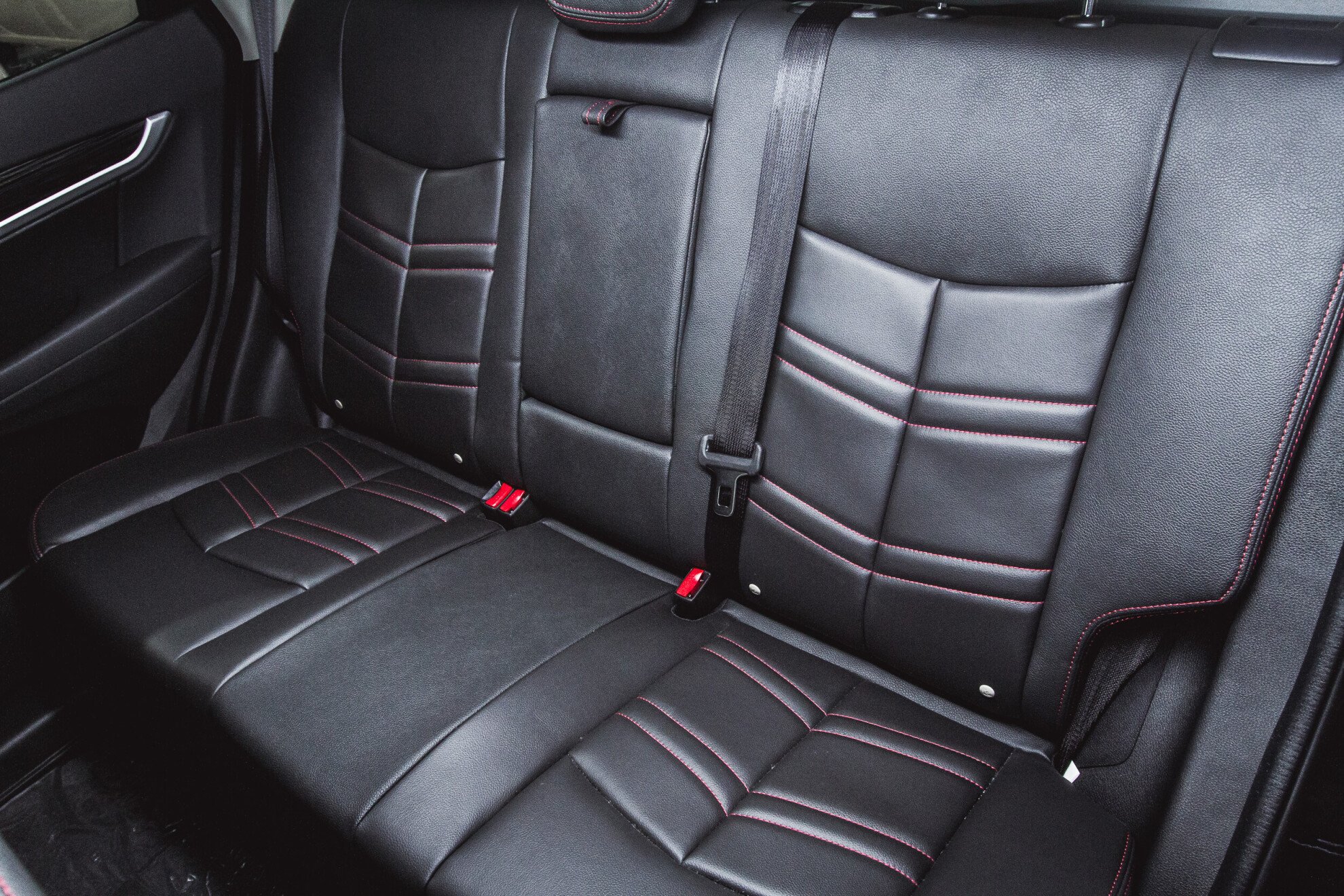 Dongfeng AX7, I 2.0 AT (140 л.с.)