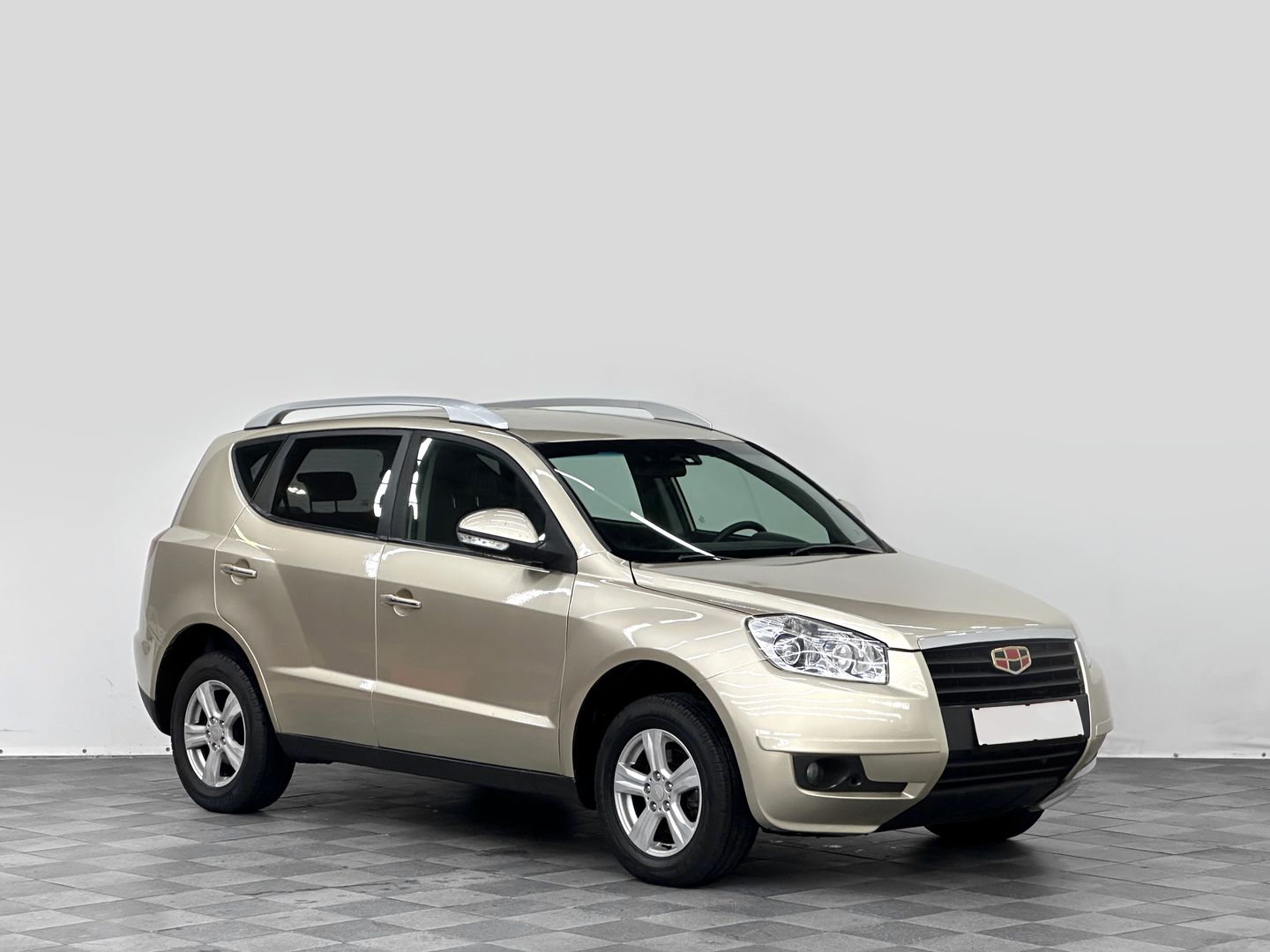 Geely Emgrand X7, I 2.0 MT (139 л.с.)