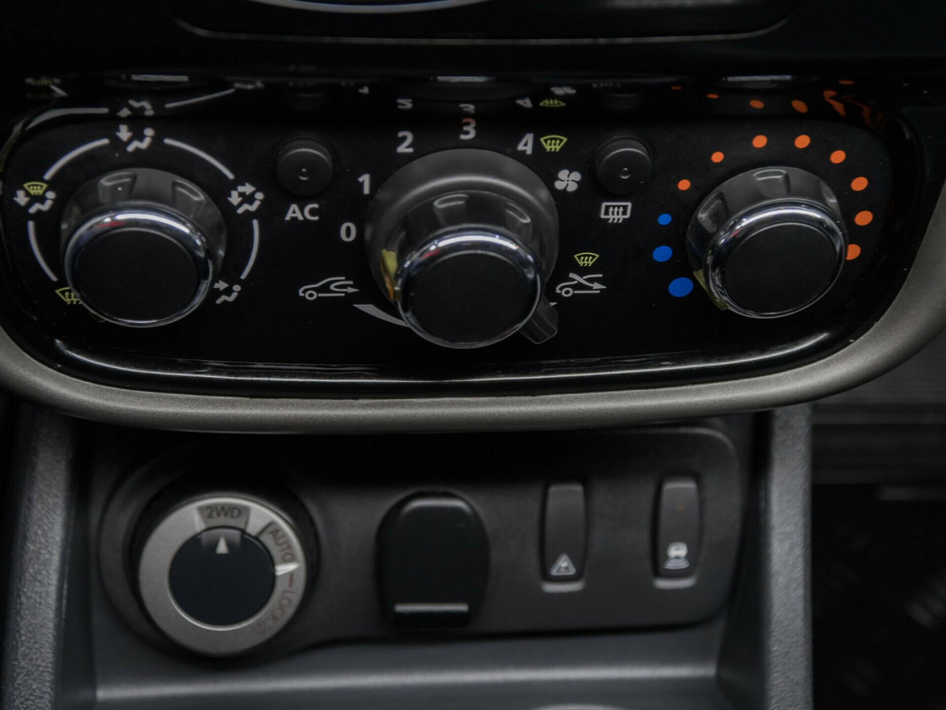 Renault Duster, I 2.0 AT (135 л.с.) 4WD