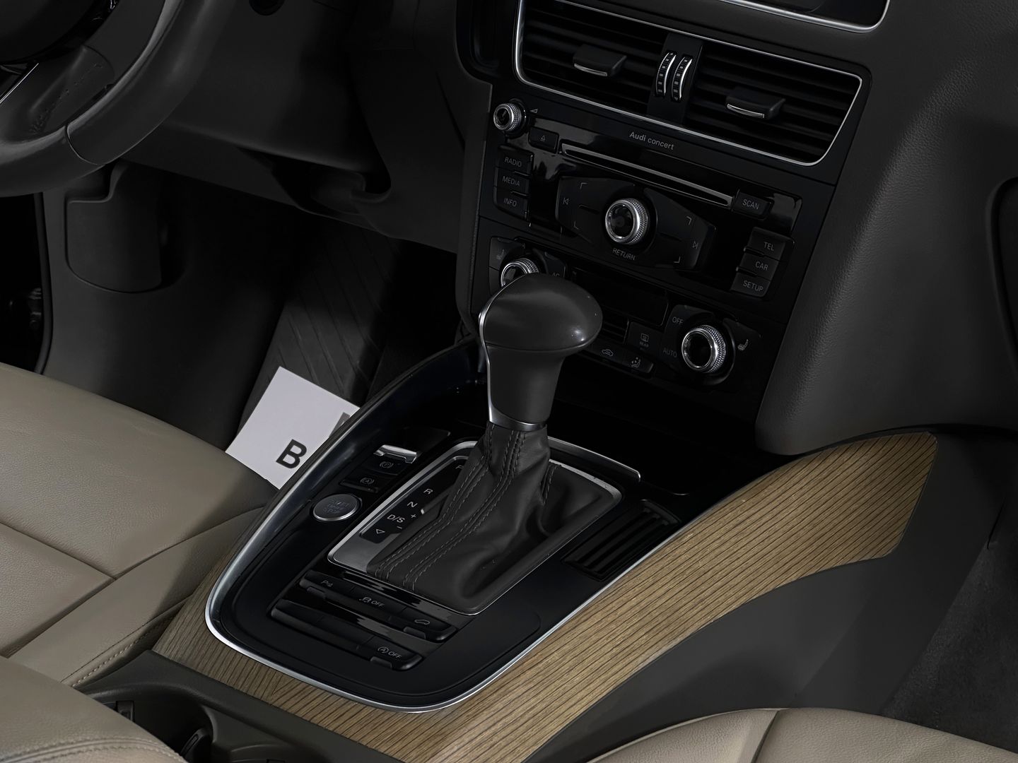 Audi Q5, I (8R) Рестайлинг 2.0 AT (225 л.с.) 4WD