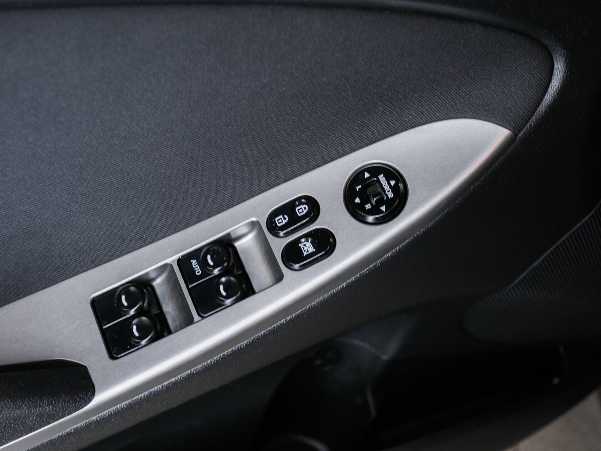 Hyundai Solaris, I Рестайлинг 1.6 AT (123 л.с.)