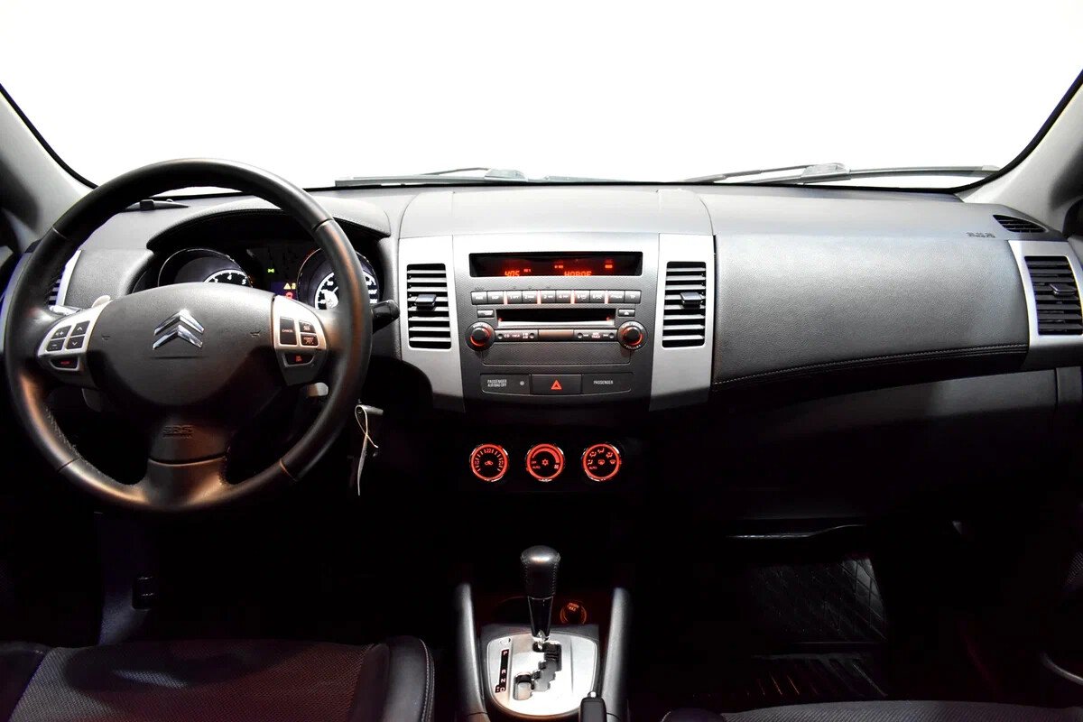 Citroen C-Crosser 2.0 CVT (147 л.с.) 4WD