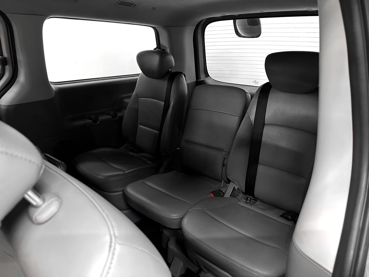 Hyundai Grand Starex, I 2.5d MT (145 л.с.)