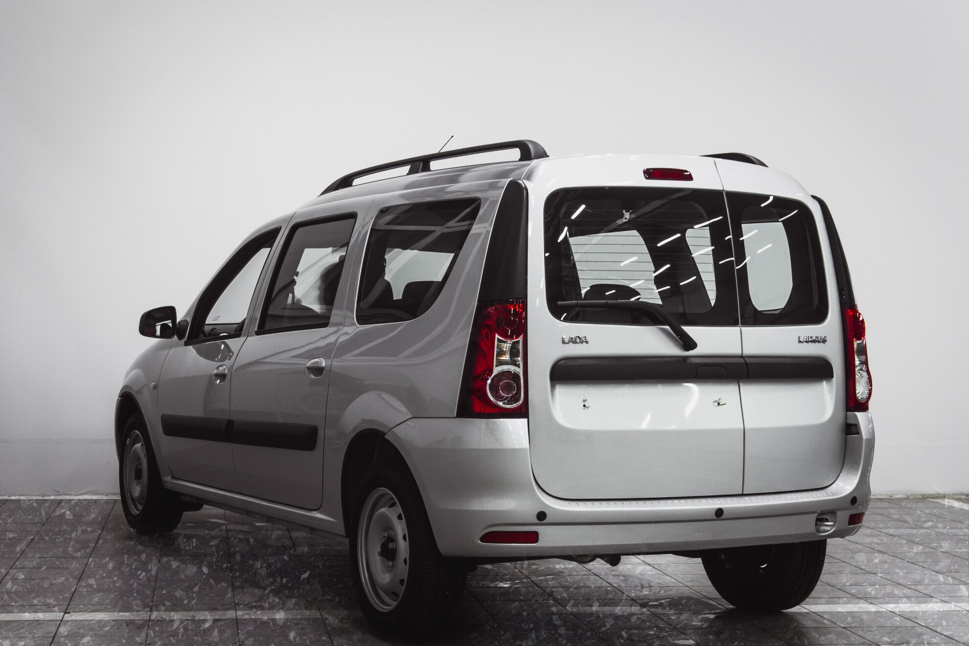 LADA (ВАЗ) Largus, I 1.6 MT (87 л.с.)