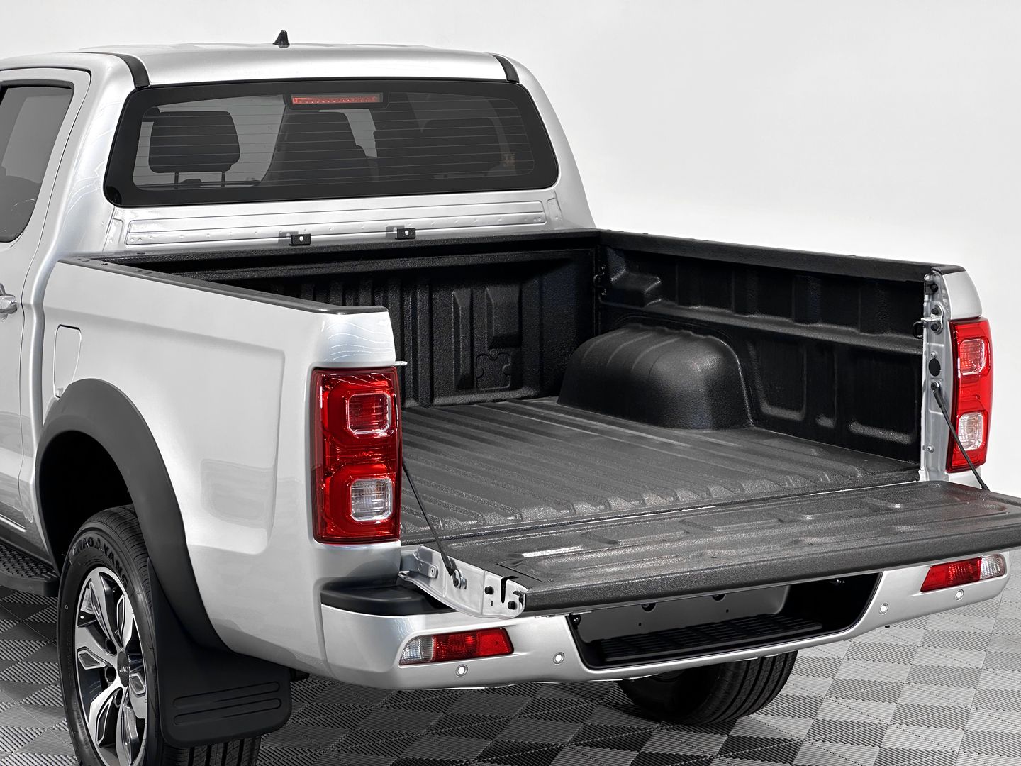 JAC T8 2.0 MT (190 л.с.) 4WD