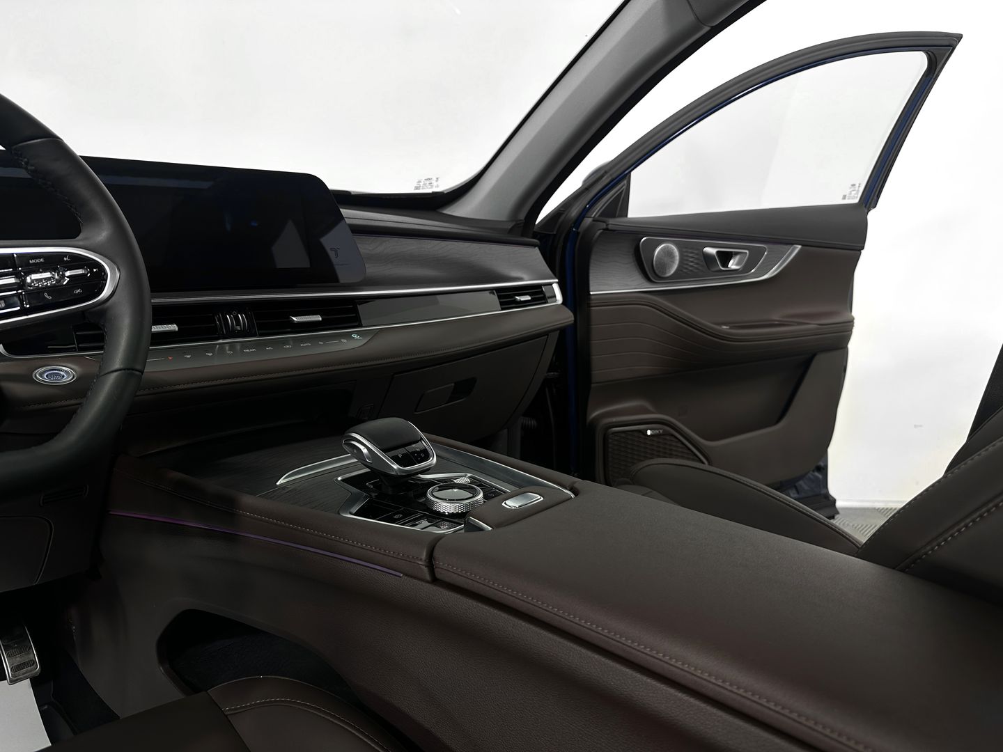 Chery Tiggo 8 Pro Max, I Рестайлинг 2.0 AMT (197 л.с.) 4WD