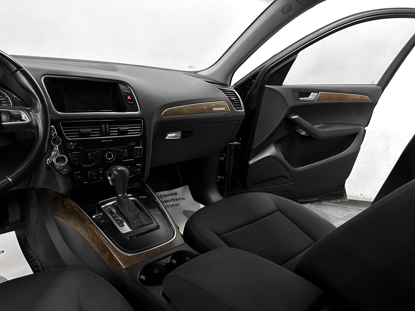 Audi Q5, I (8R) 2.0d AMT (170 л.с.) 4WD