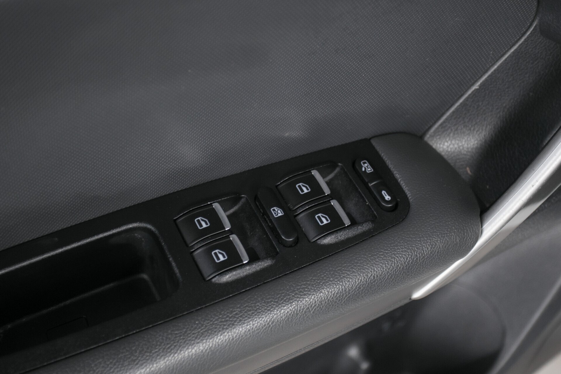 Chery Tiggo 3, I 1.6 MT (126 л.с.)