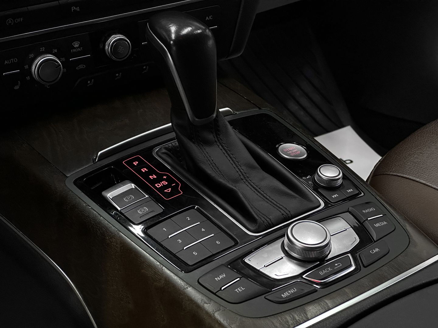 Audi A6, IV (C7) Рестайлинг 1.8 AMT (190 л.с.)