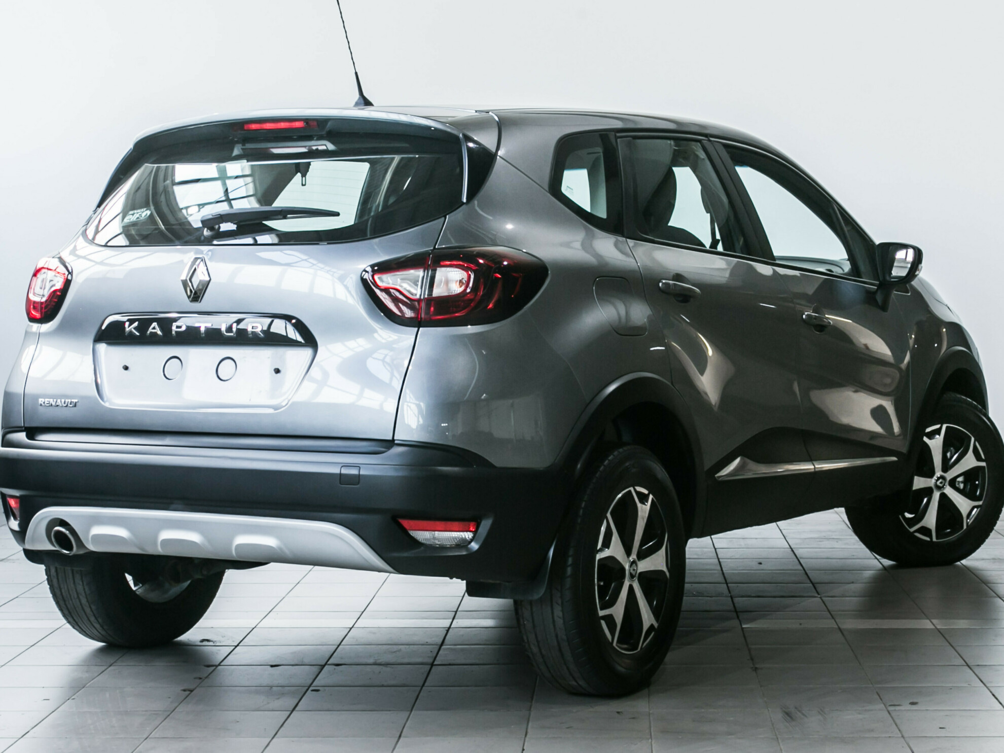 Renault Kaptur, I 1.6 CVT (114 л.с.)