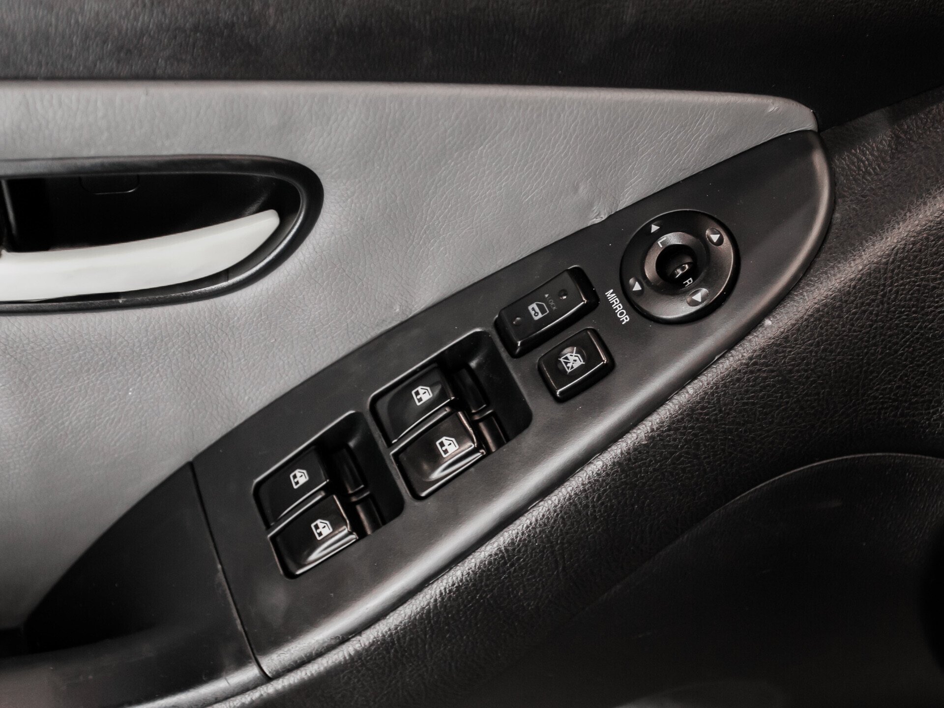 Hyundai Elantra, IV (HD) 1.6 AT (122 л.с.)