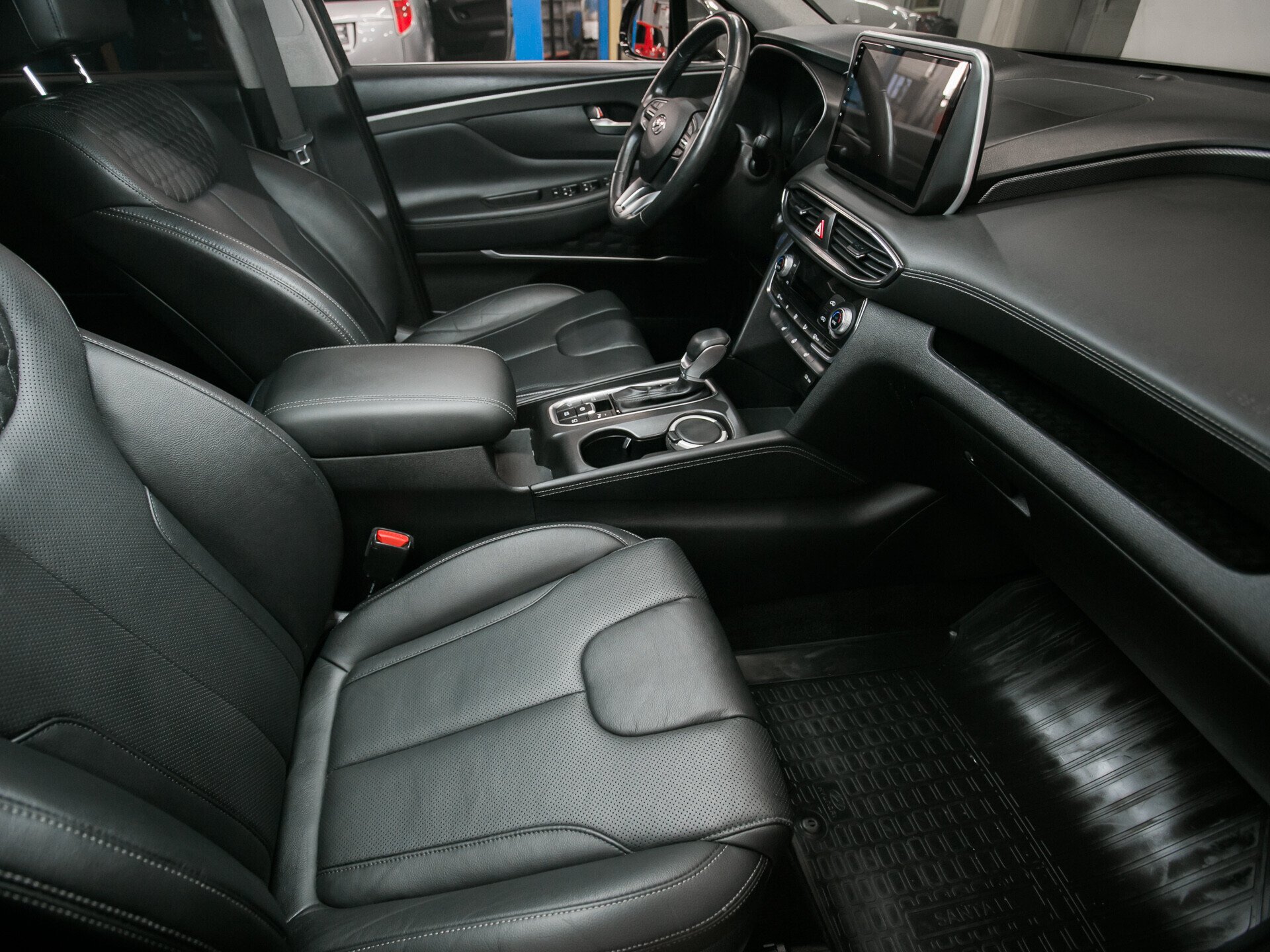 Hyundai Santa Fe, IV 2.2d AT (200 л.с.) 4WD