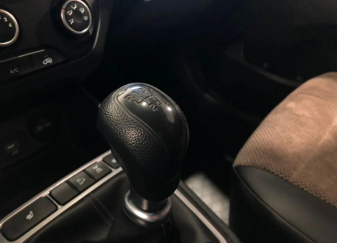 Hyundai Creta, I Рестайлинг 1.6 MT (121 л.с.) 4WD