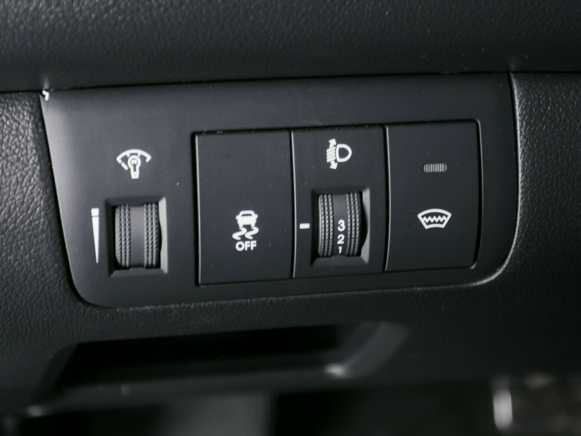 Kia Cerato, II 6-speed 1.6 AT (126 л.с.)