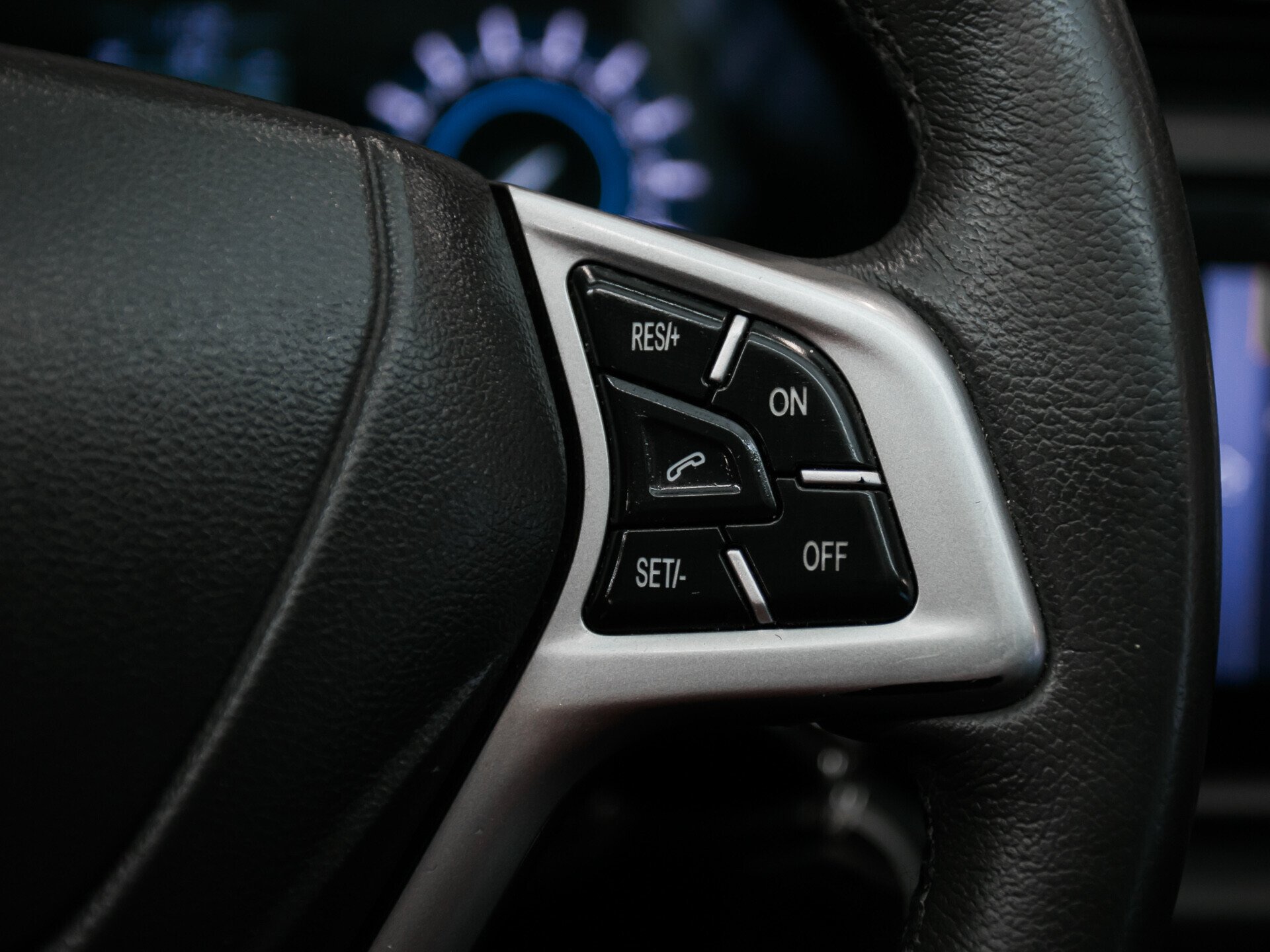 Chery Tiggo 3, I 1.6 MT (126 л.с.)