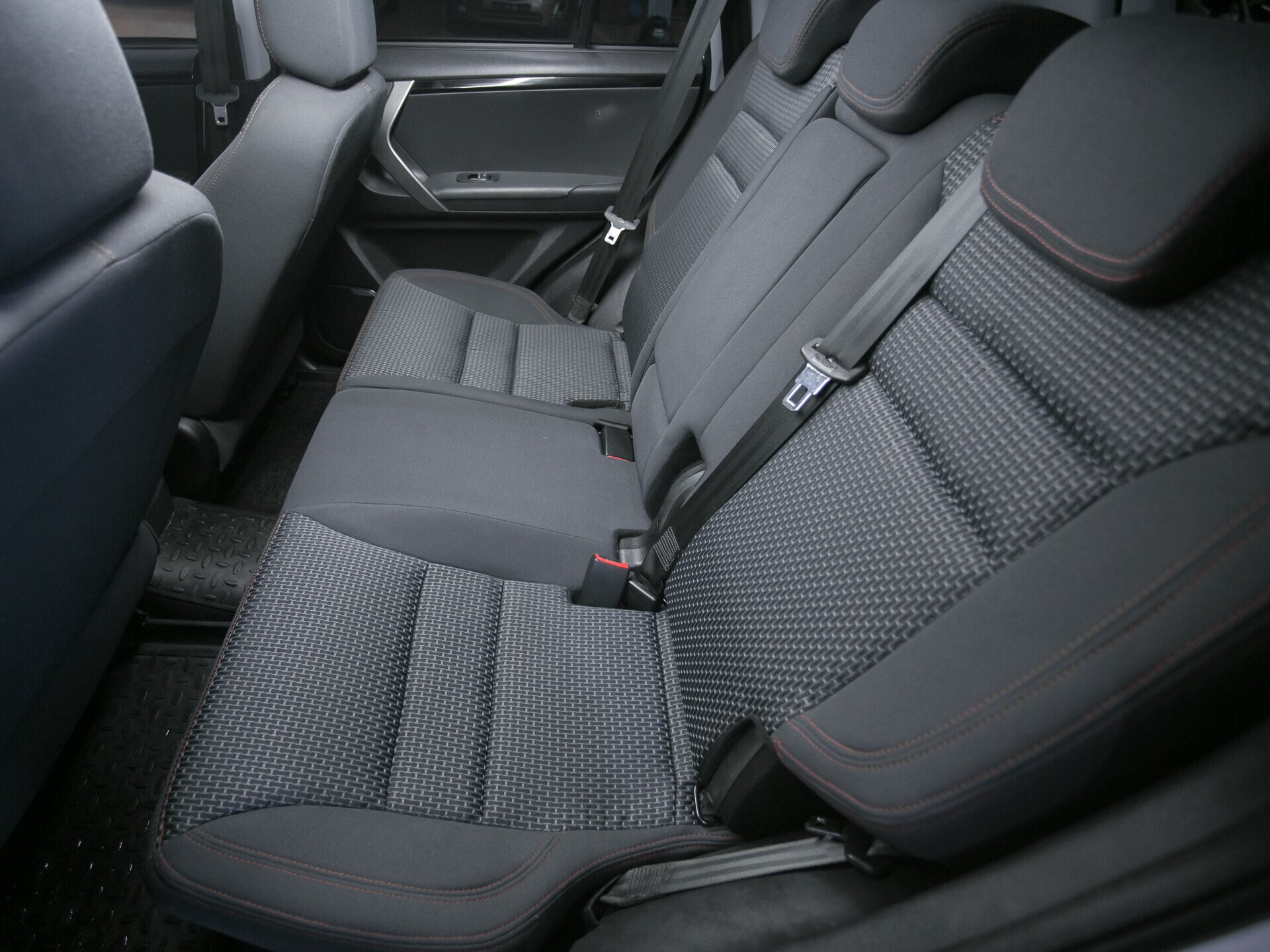 Chery Tiggo 3, I 1.6 MT (126 л.с.)