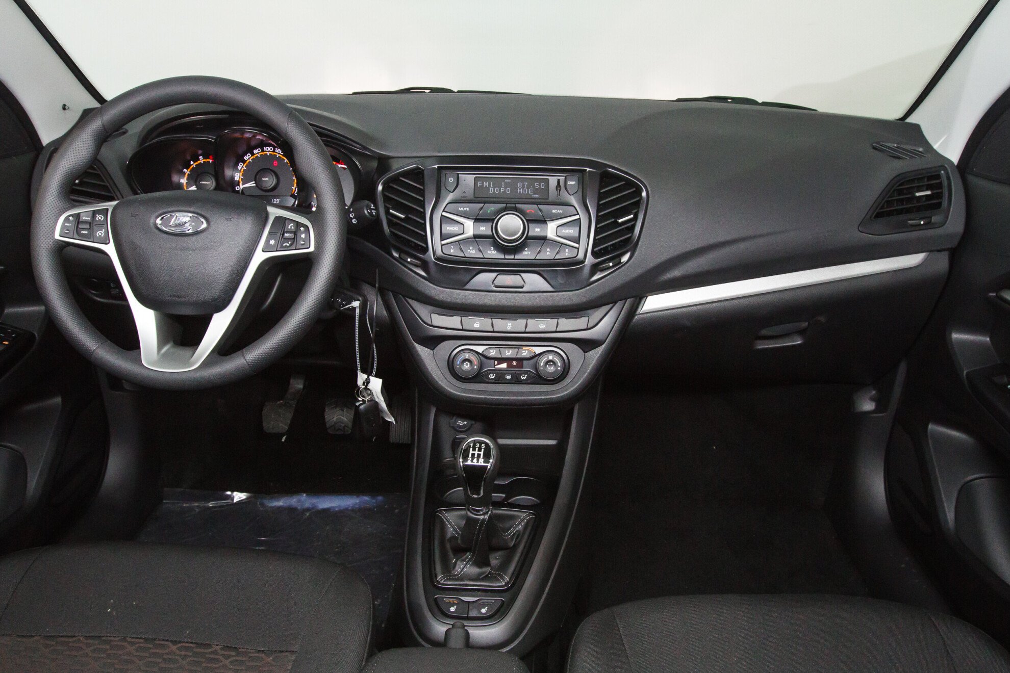 LADA (ВАЗ) Vesta, I SW Cross 1.6 MT (106 л.с.)