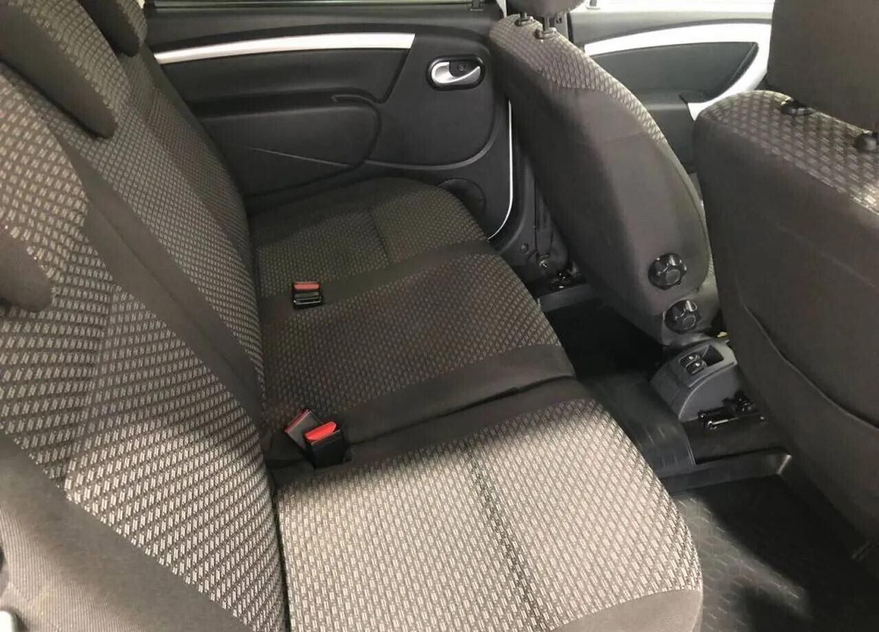 LADA (ВАЗ) Largus, I 1.6 MT (106 л.с.)