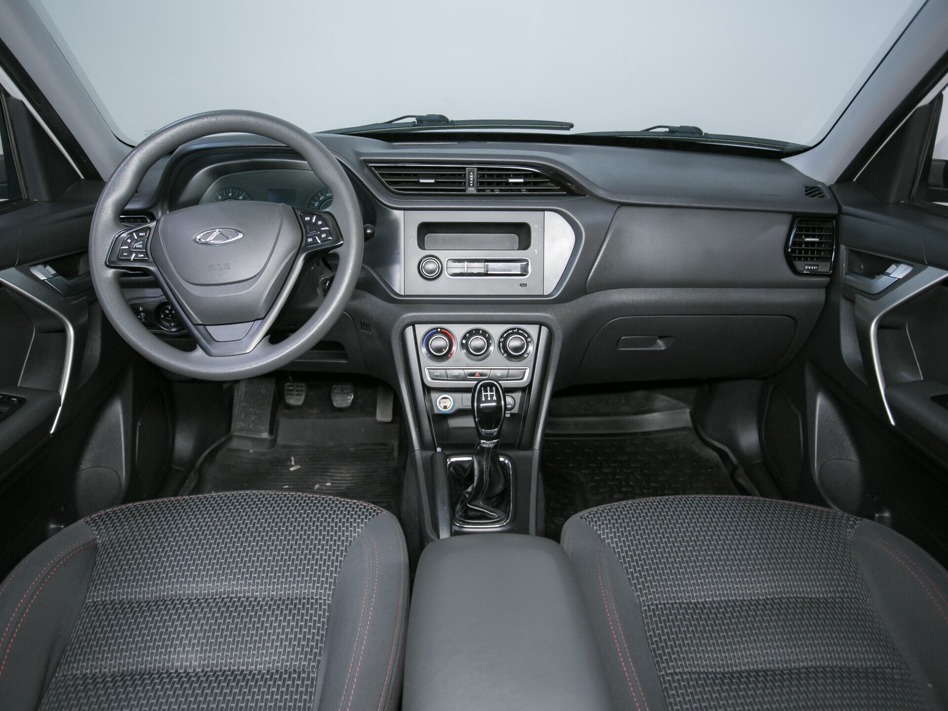 Chery Tiggo 3, I 1.6 MT (126 л.с.)