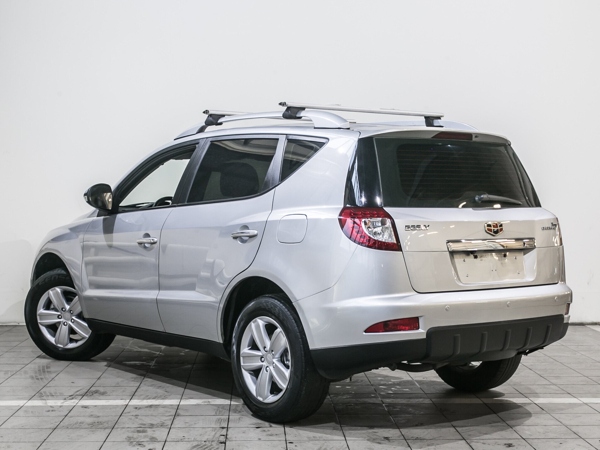Geely Emgrand X7, I 2.4 AT (148 л.с.)