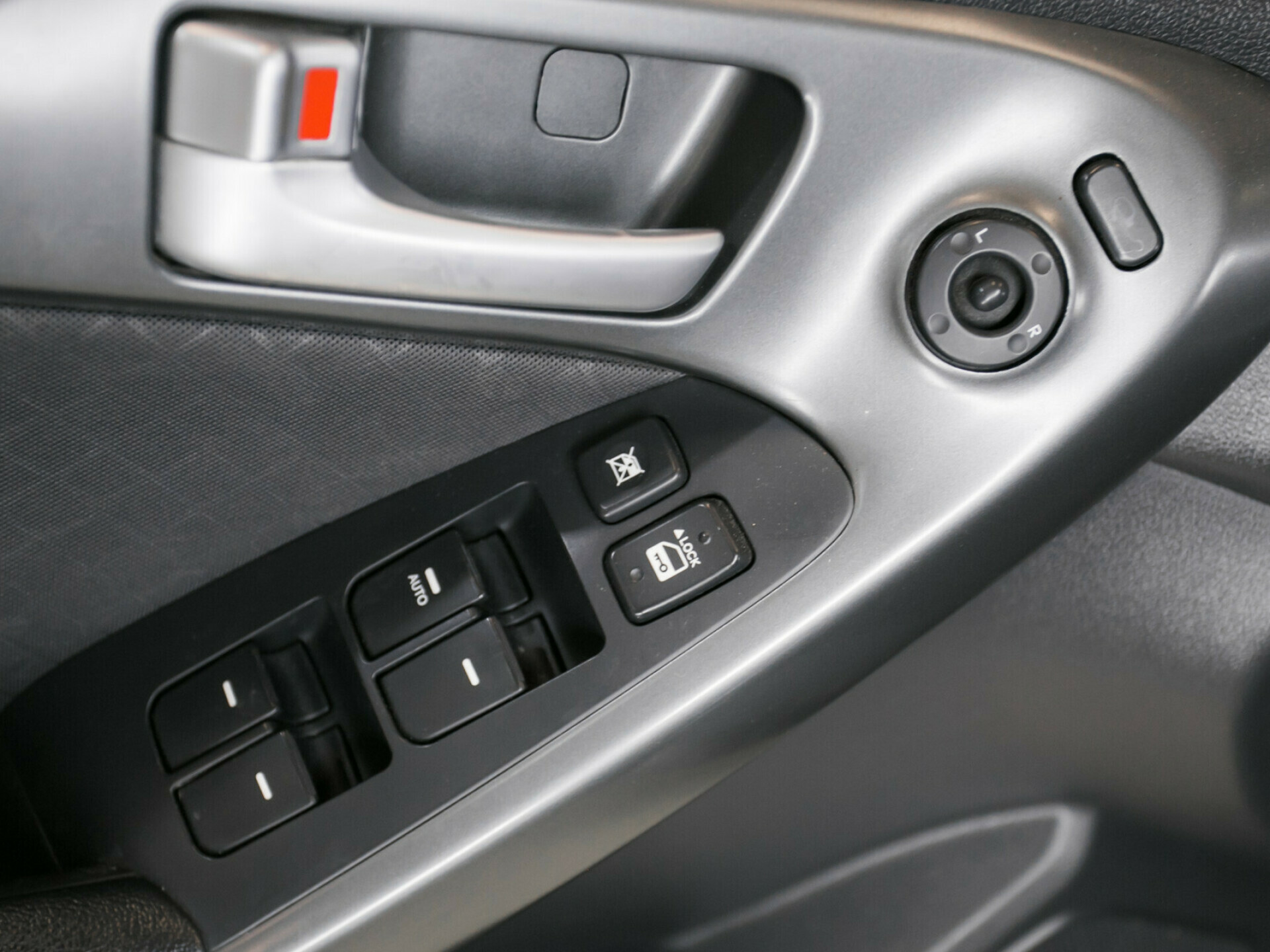 Kia Cerato, II 6-speed 1.6 AT (126 л.с.)