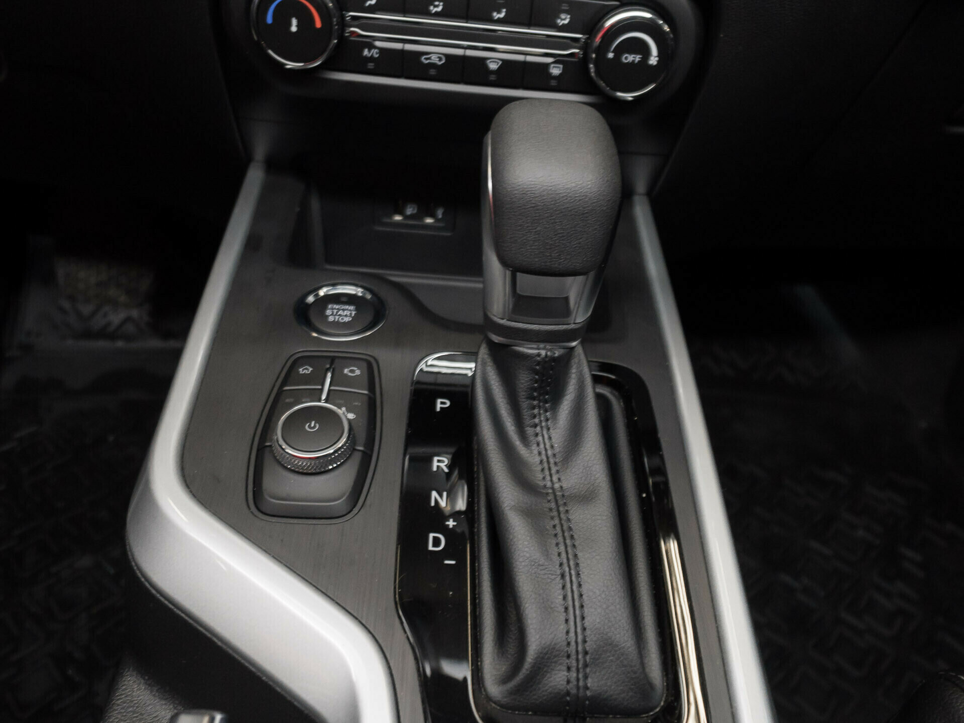 Chery Tiggo 4, I Рестайлинг 2.0 CVT (122 л.с.)