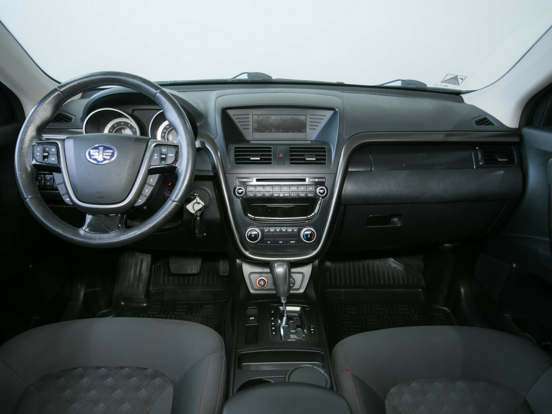 FAW Besturn X80, I 2.0 AT (142 л.с.)