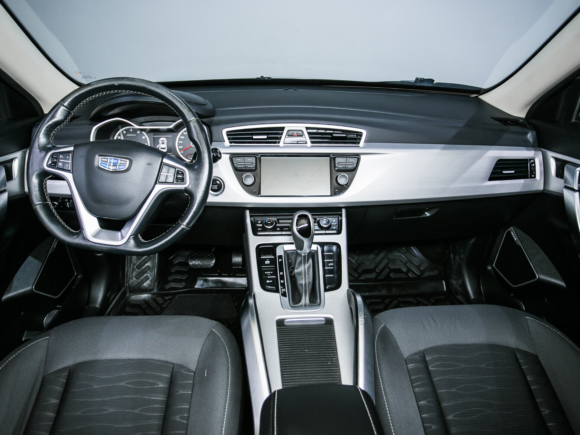 Geely Atlas, I 2.4 AT (149 л.с.) 4WD