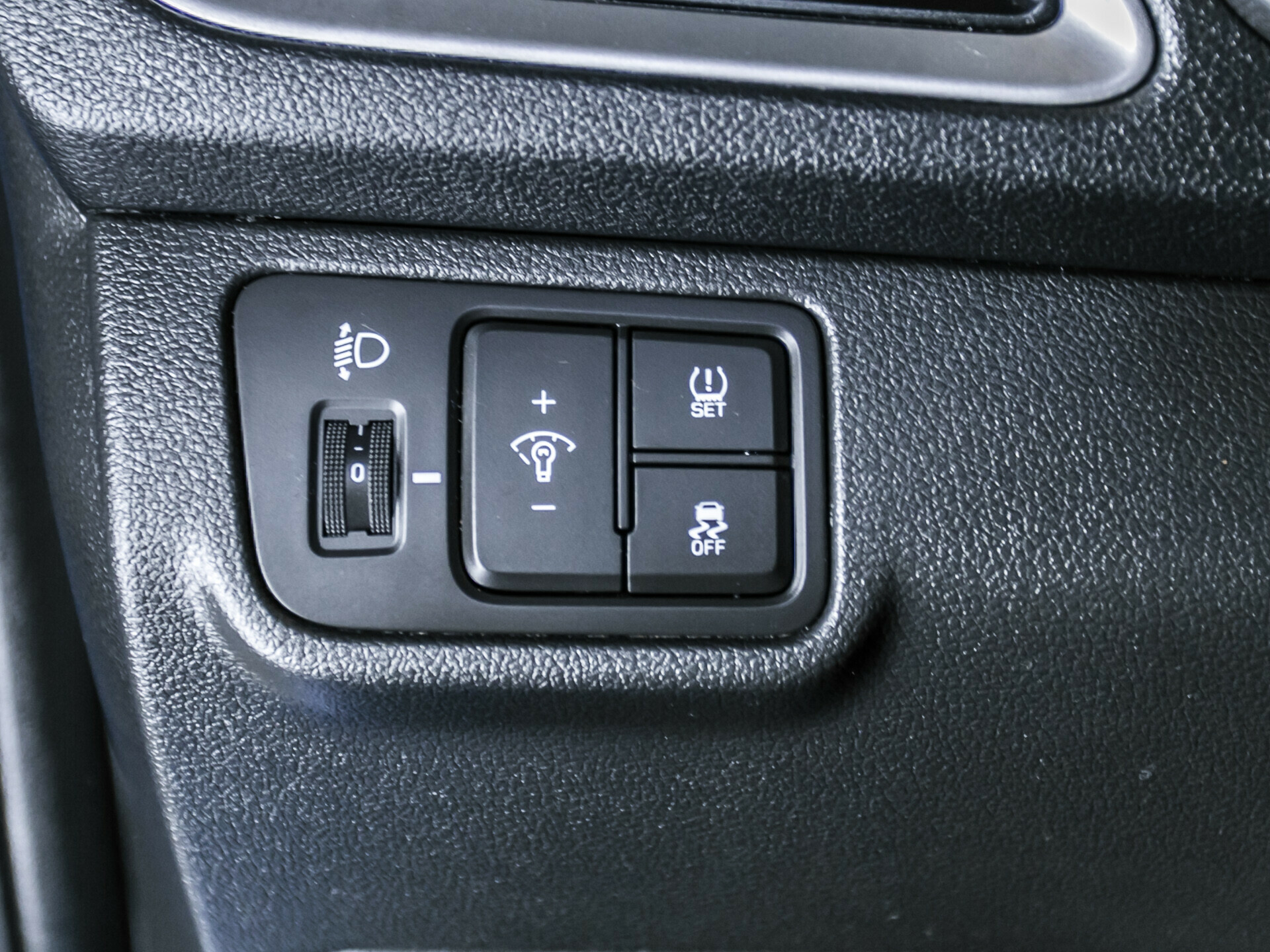 Hyundai Solaris, II 1.6 AT (123 л.с.)