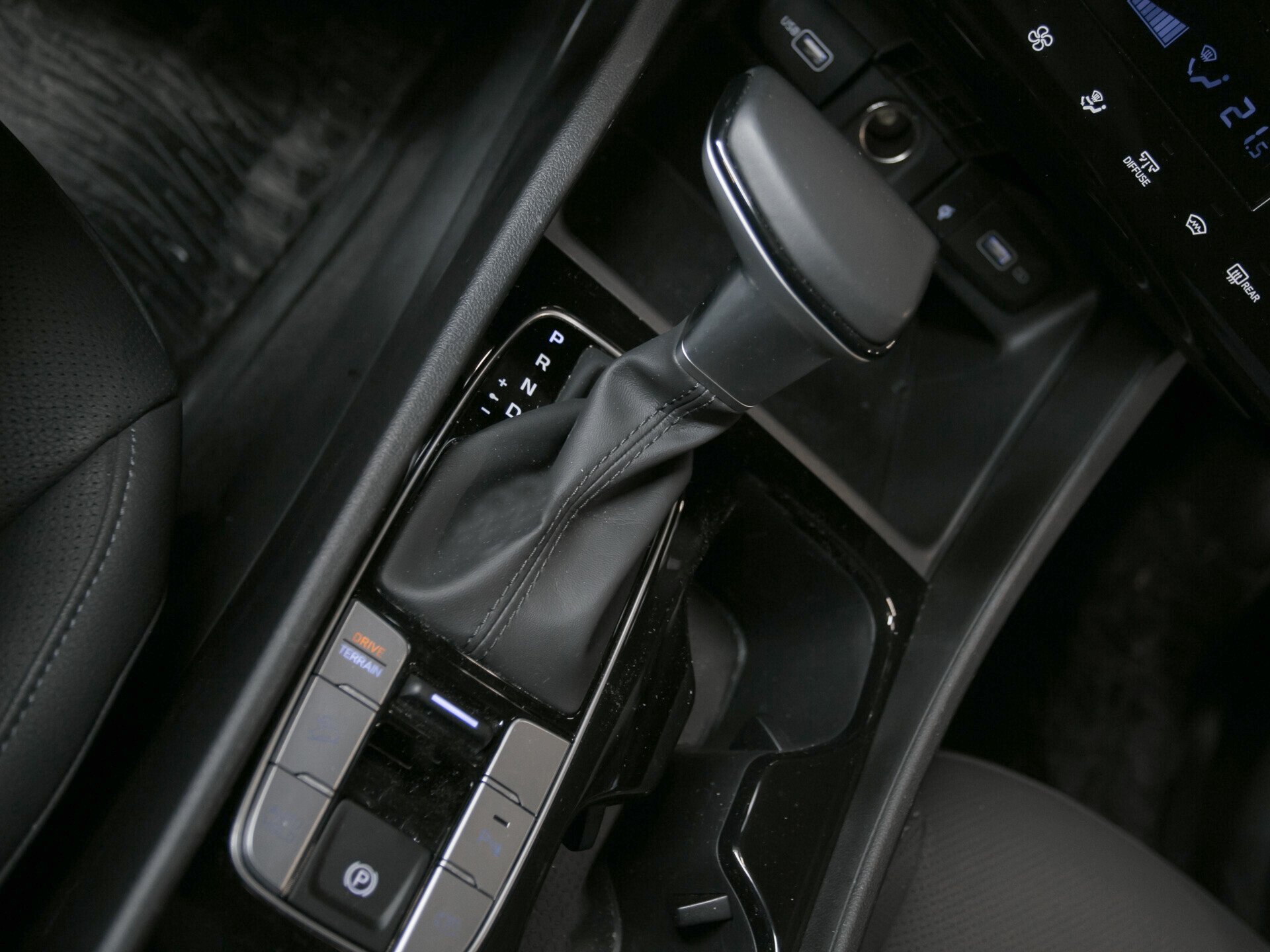 Hyundai Tucson, IV 2.0d AT (186 л.с.) 4WD