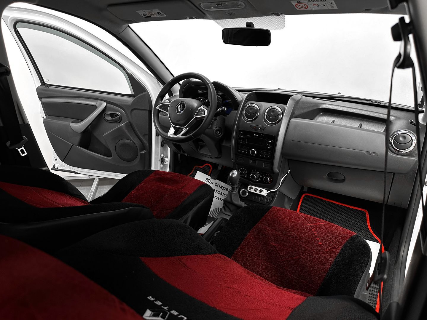 Renault Duster, I Рестайлинг 1.6 MT (114 л.с.) 4WD