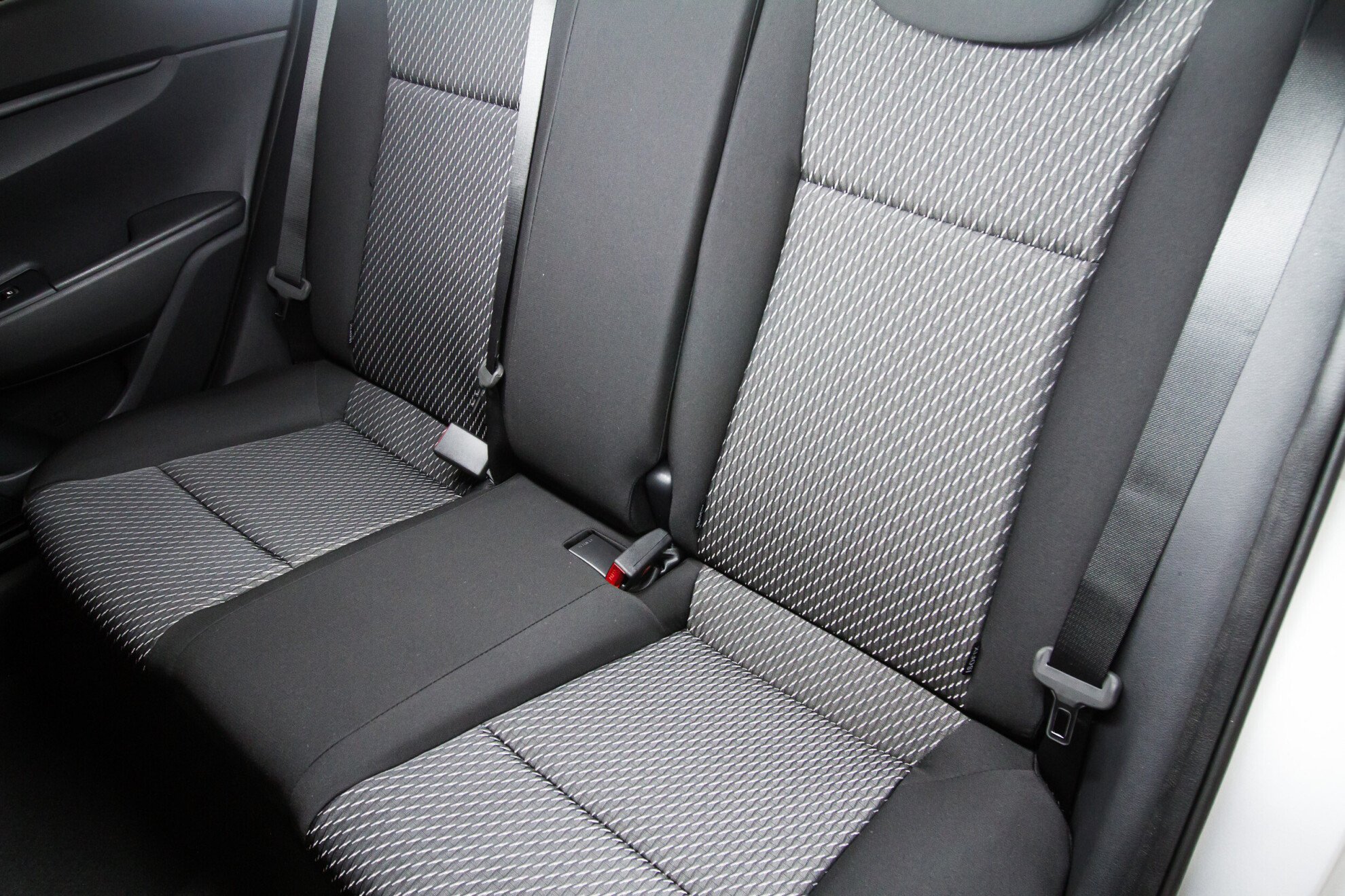 Kia Rio, IV X-Line 1.4 AT (100 л.с.)