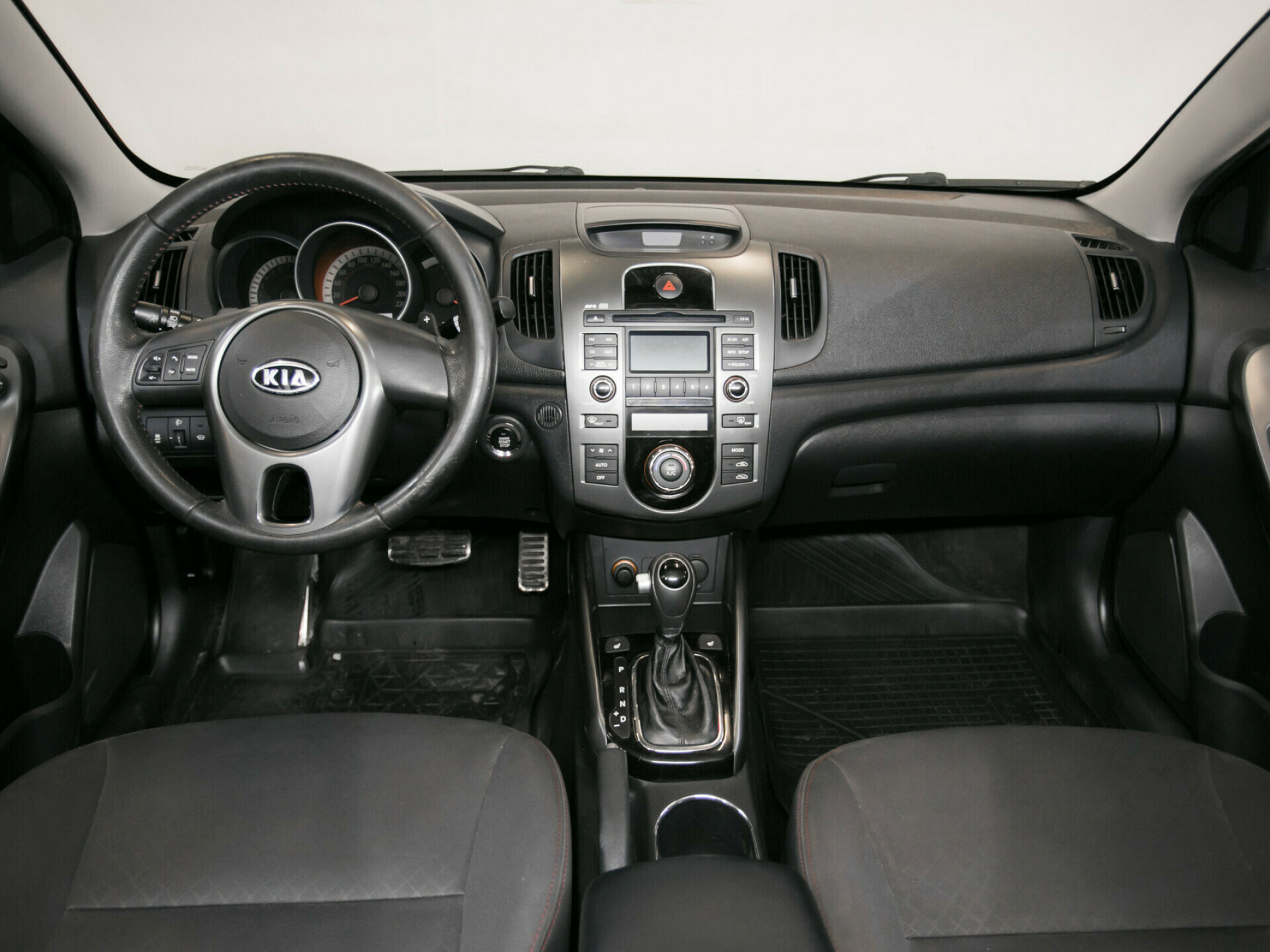 Kia Cerato, II 6-speed 1.6 AT (126 л.с.)