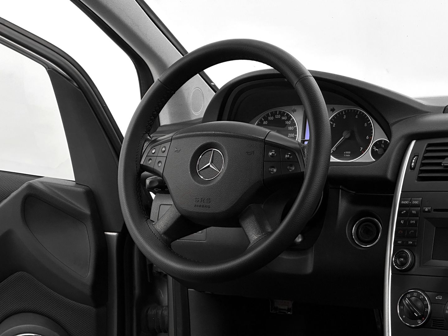 Mercedes-Benz B-Класс, I (W245) Рестайлинг 170 1.7 CVT (116 л.с.)