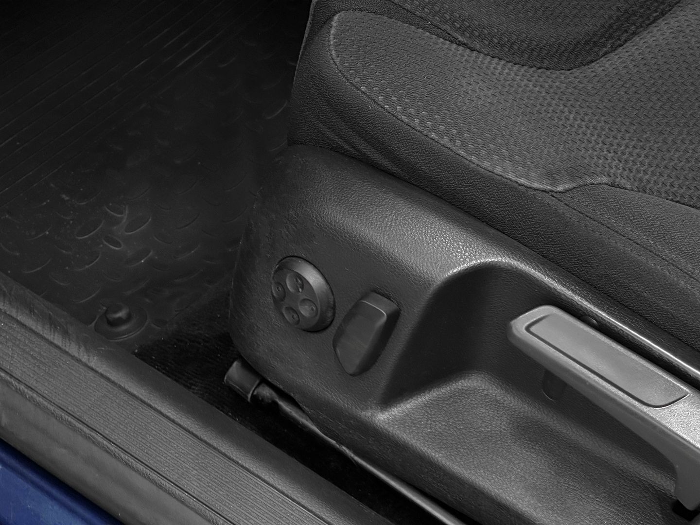 Volkswagen Passat, B6 2.0d AT (136 л.с.)