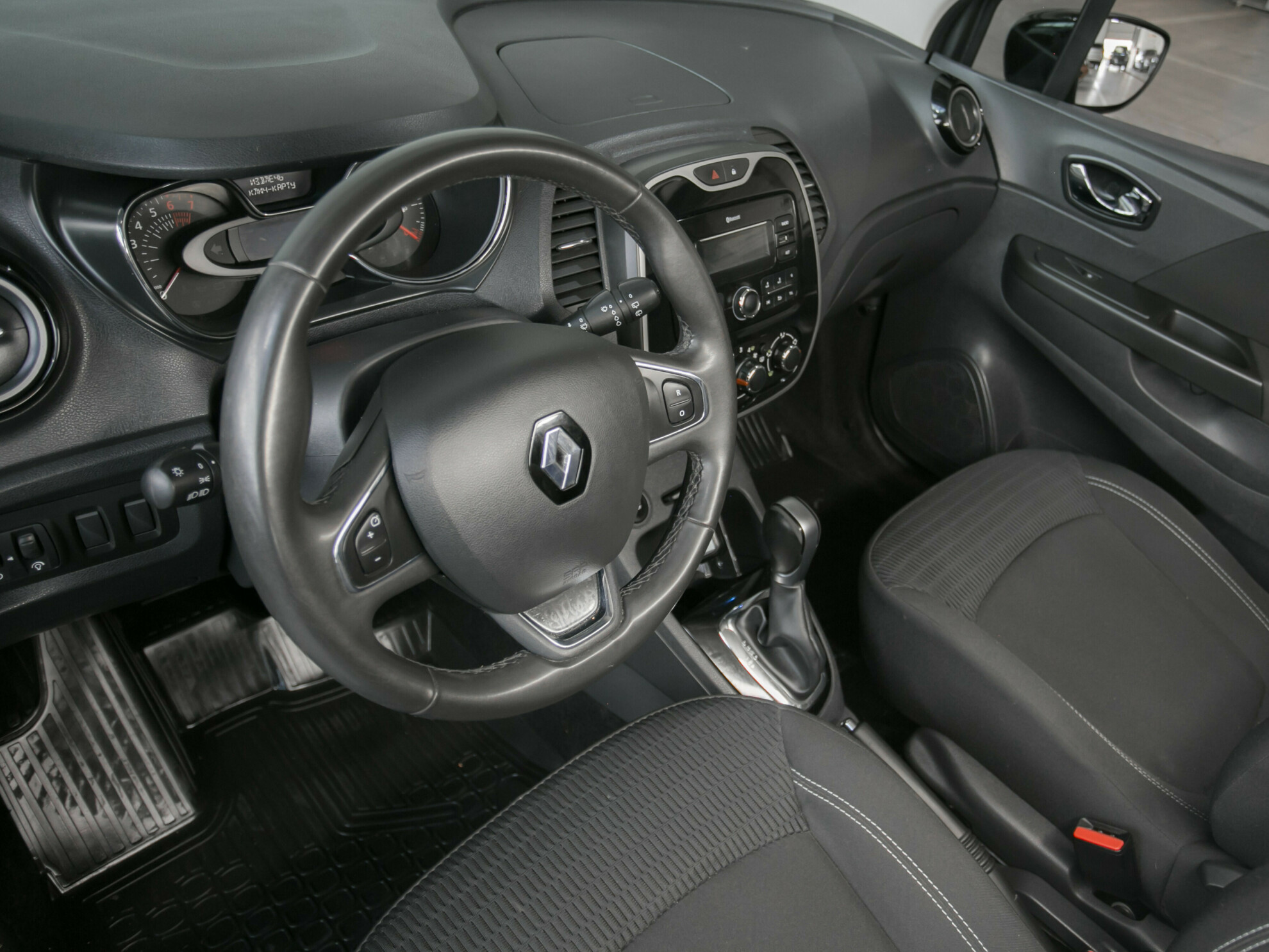 Renault Kaptur, I 1.6 CVT (114 л.с.)