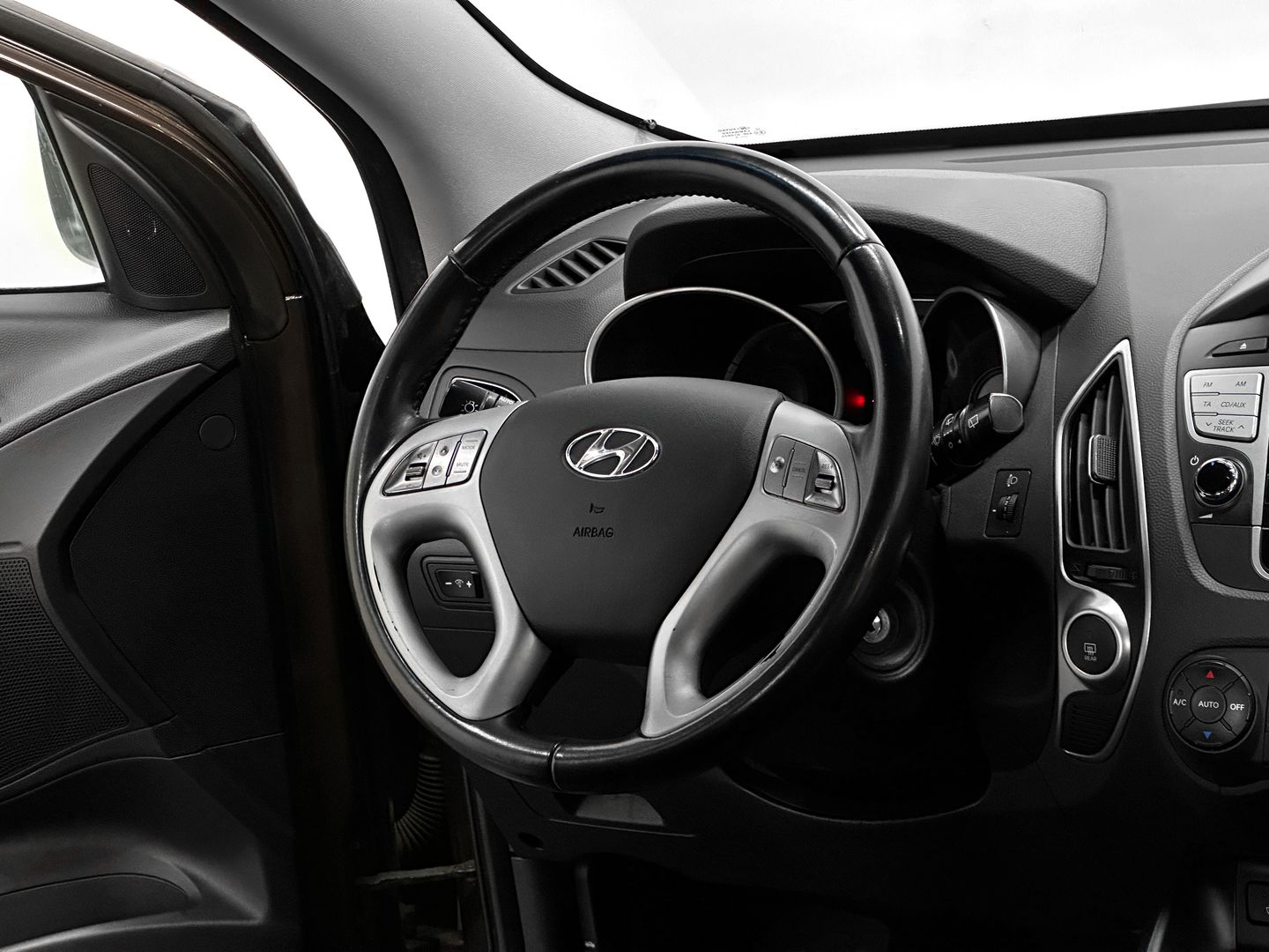 Hyundai ix35, I 2.0 AT (150 л.с.)