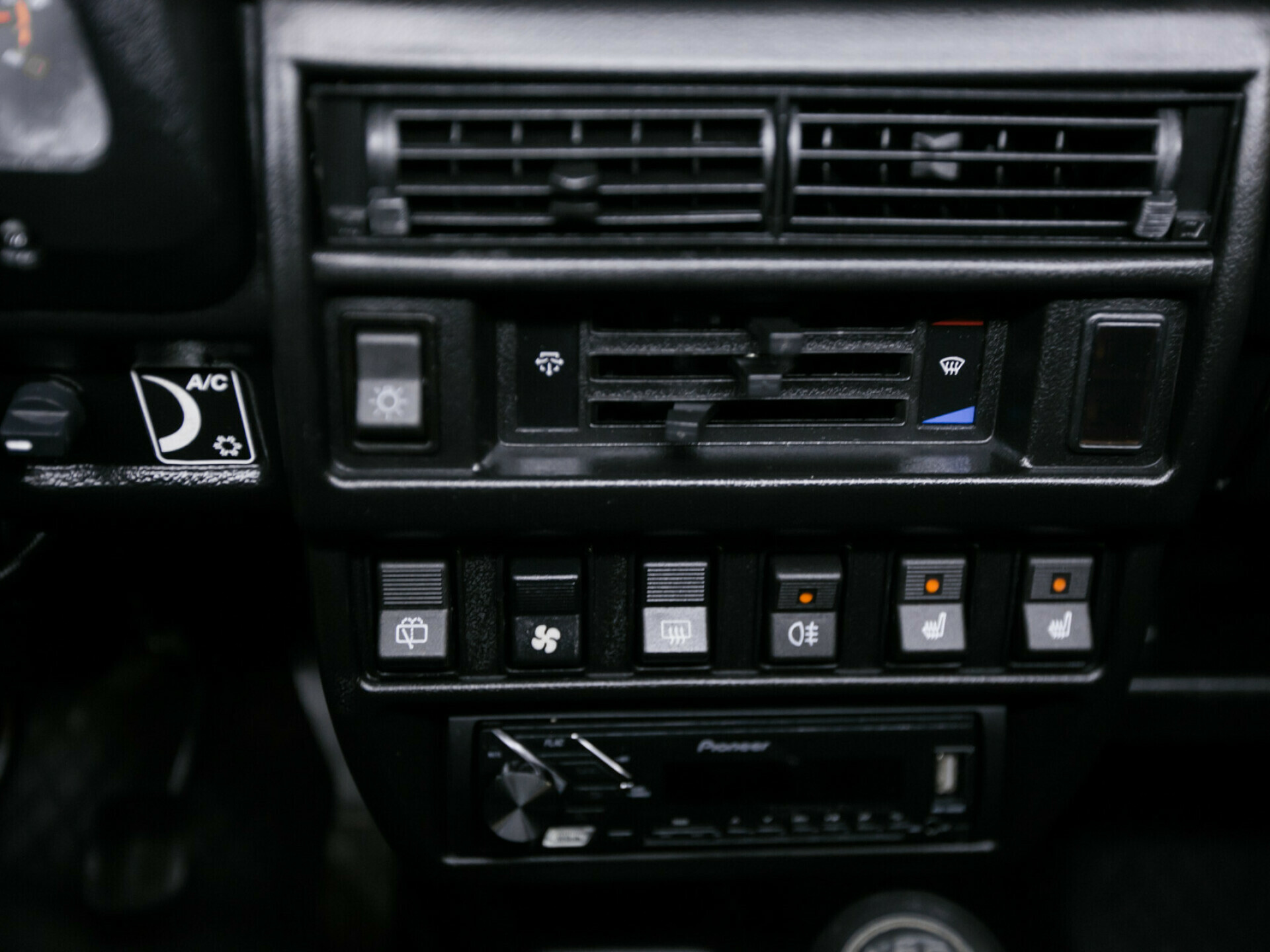 LADA (ВАЗ) 2121 (4x4), I Рестайлинг (2020) 1.7 MT (83 л.с.) 4WD