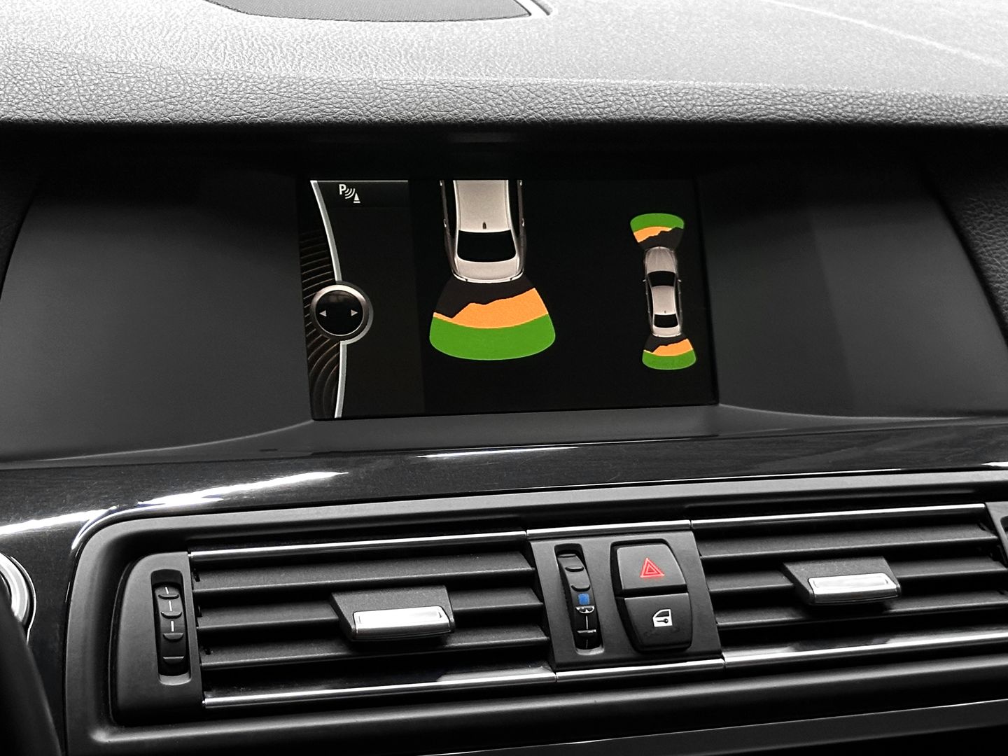 BMW 5 серии, VI (F10/F11/F07) 520i 2.0 AT (184 л.с.)