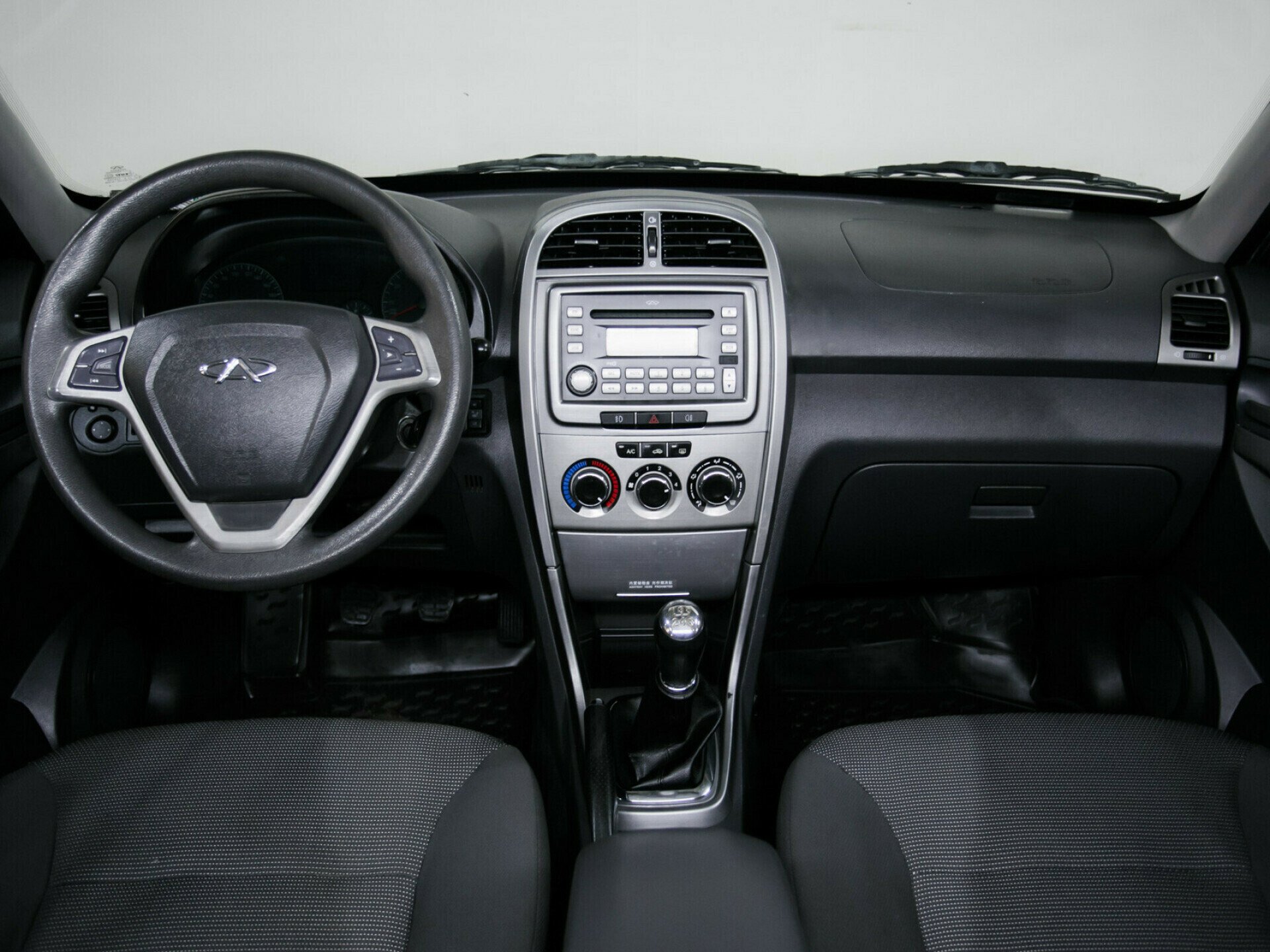 Chery Tiggo (T11), I Рестайлинг (FL) 2.0 MT (136 л.с.) 4WD