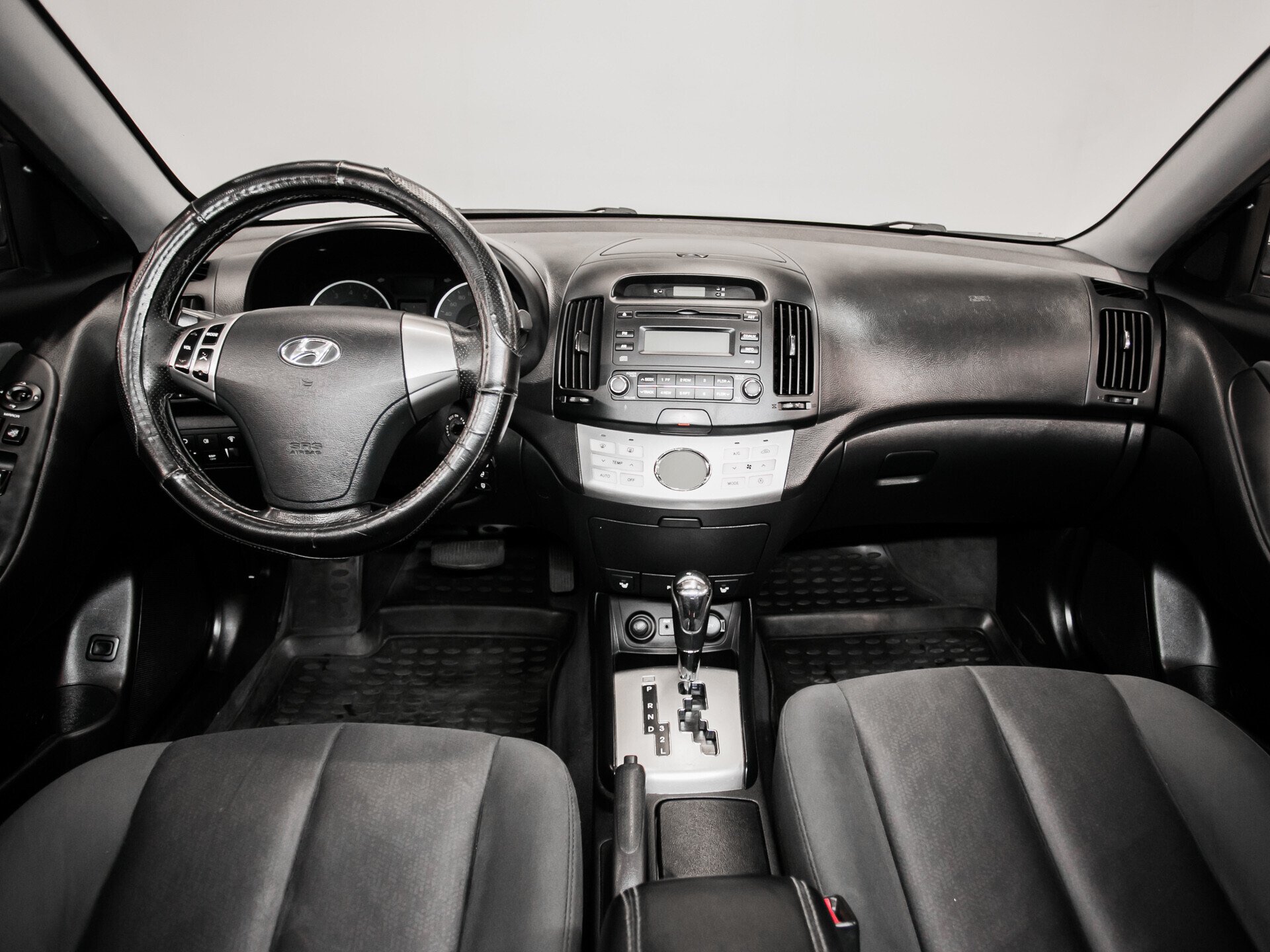 Hyundai Elantra, IV (HD) 1.6 AT (122 л.с.)