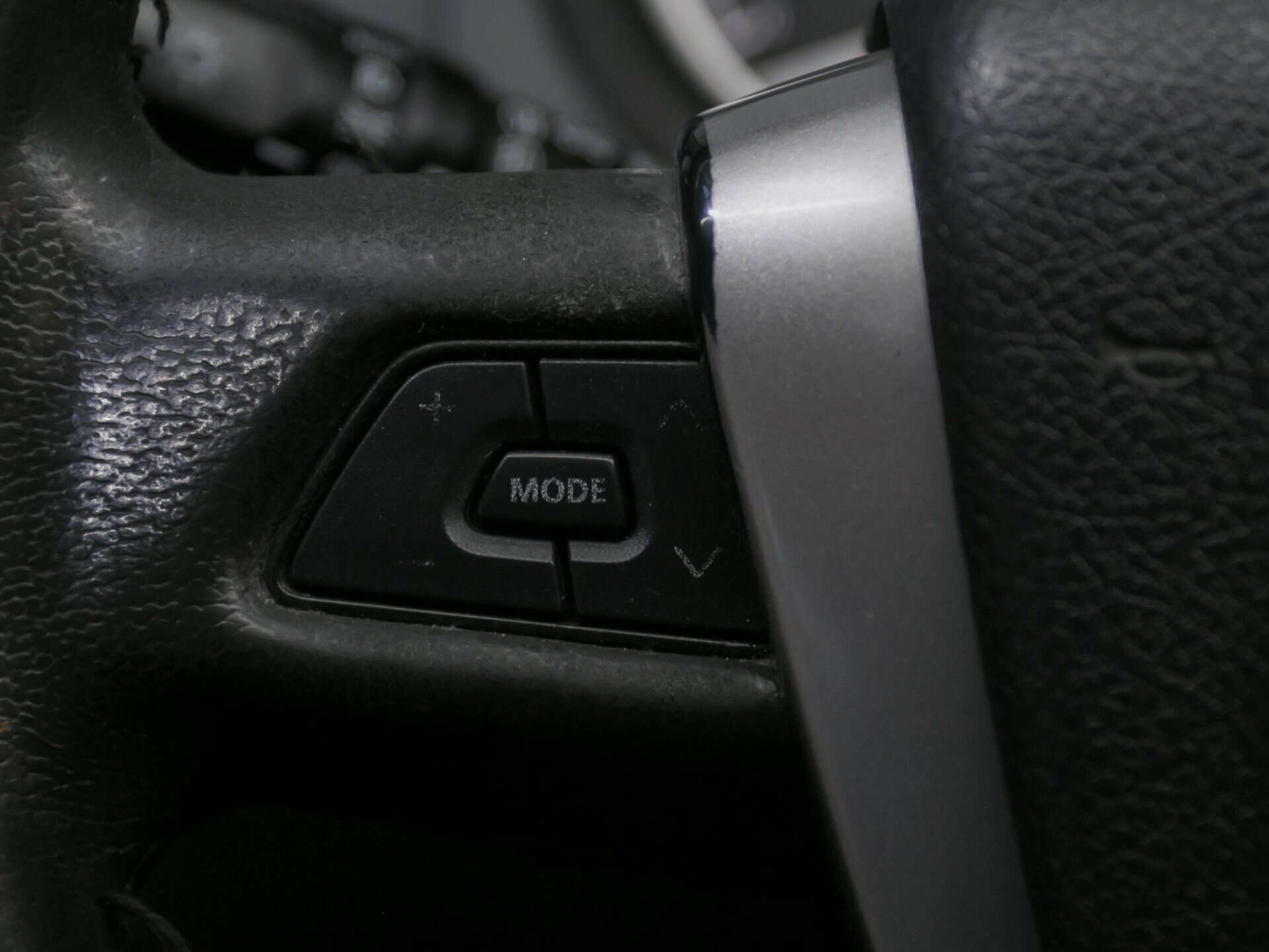 Geely Emgrand X7, I 2.4 AT (148 л.с.)