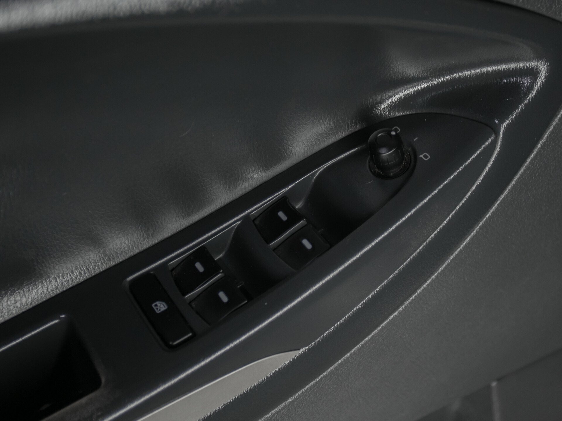 Geely Emgrand X7, I 2.0 MT (139 л.с.)