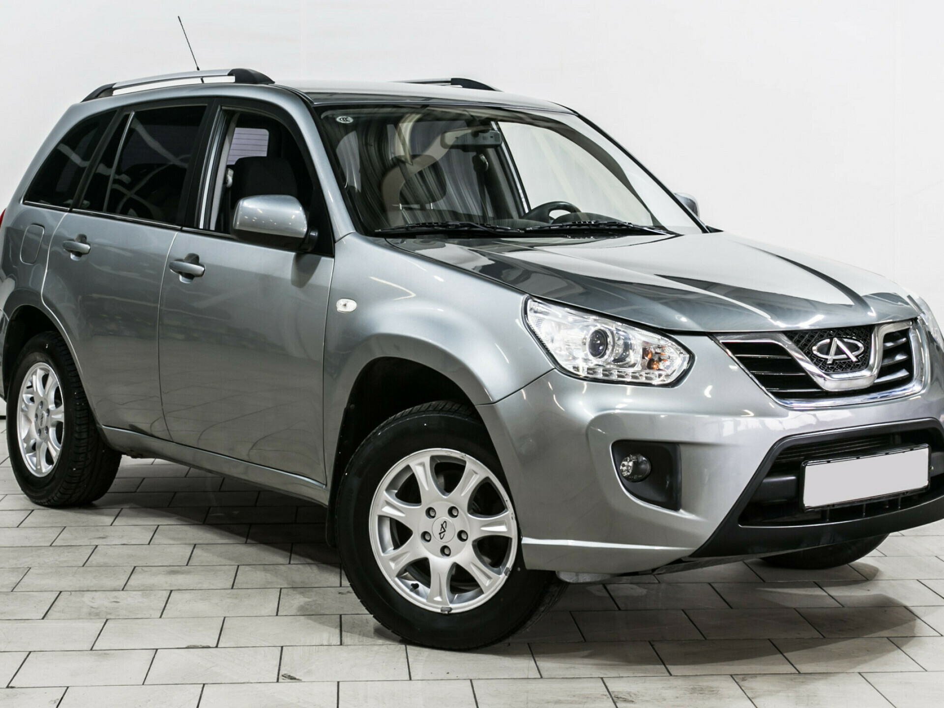 Chery Tiggo (T11), I Рестайлинг (FL) 2.0 MT (136 л.с.) 4WD