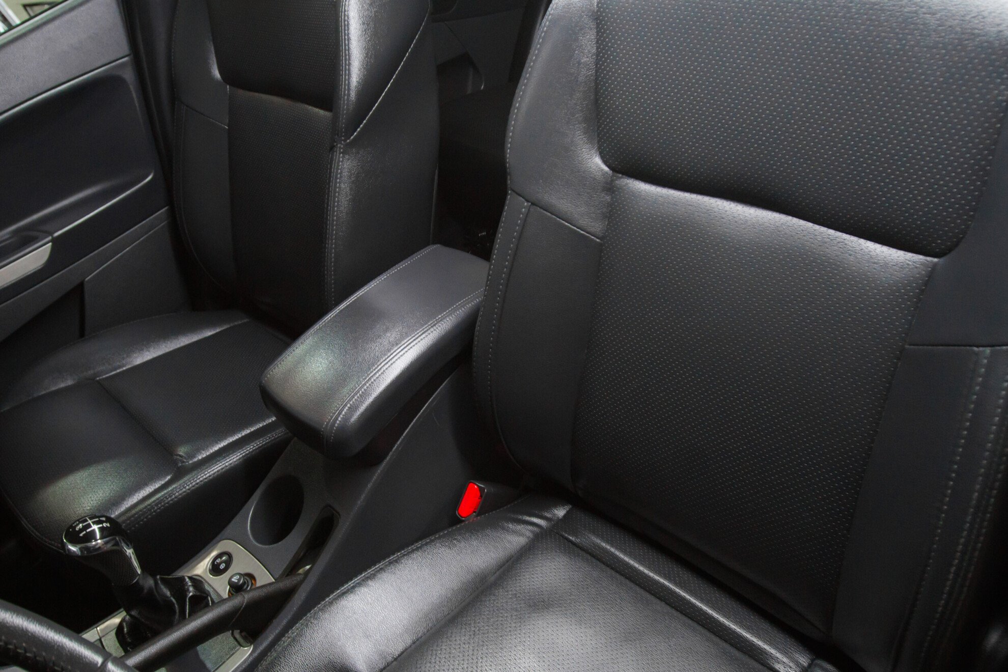 Geely Emgrand X7, I 2.0 MT (139 л.с.)