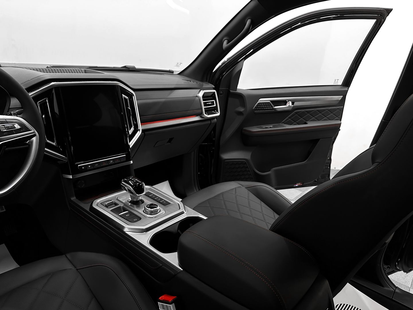 JAC T9 2.0 AT (224 л.с.) 4WD